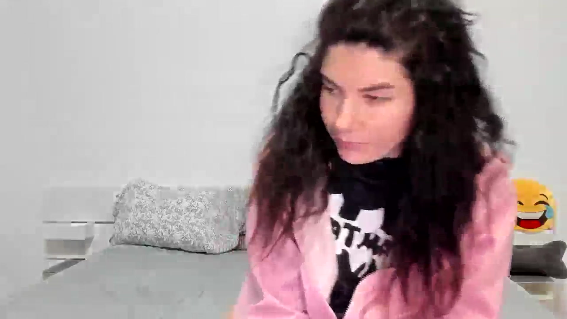 Gallery image thumbnail from SiouxPrincess's myfreecams stream on, 01/13/2024, 23:17 image 14 of 20