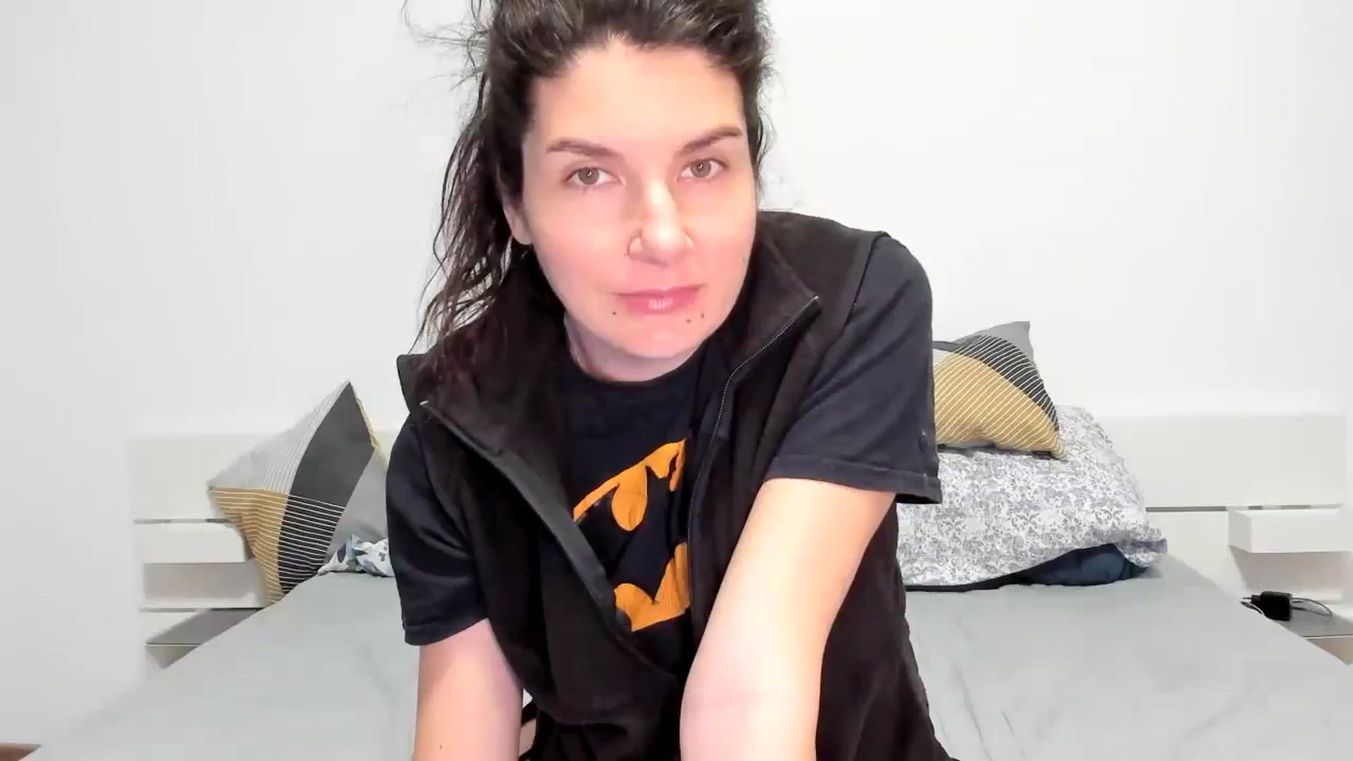 Gallery image thumbnail from SiouxPrincess's myfreecams stream on, 01/14/2024, 23:10 image 1 of 20