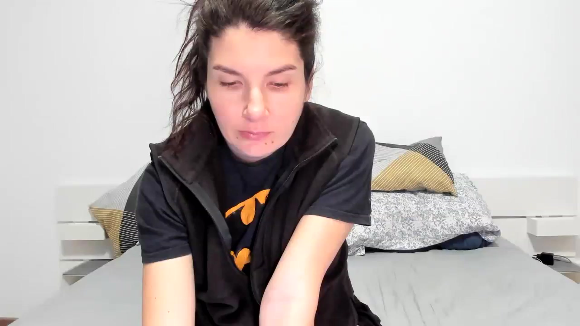 Gallery image thumbnail from SiouxPrincess's myfreecams stream on, 01/14/2024, 23:10 image 2 of 20