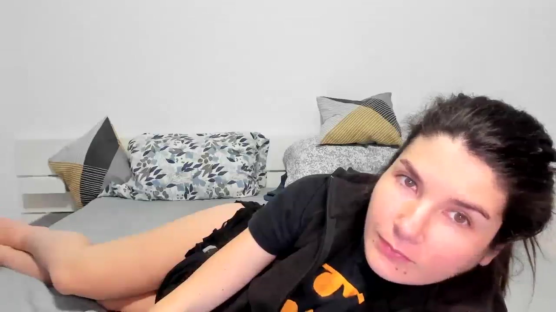 Gallery image thumbnail from SiouxPrincess's myfreecams stream on, 01/15/2024, 24:01 image 12 of 20