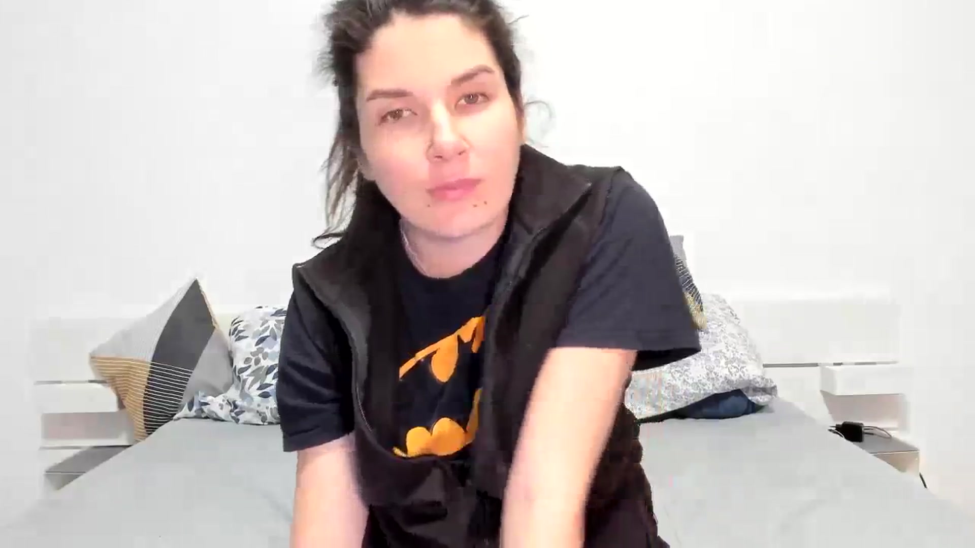 Gallery image thumbnail from SiouxPrincess's myfreecams stream on, 01/15/2024, 24:01 image 5 of 20