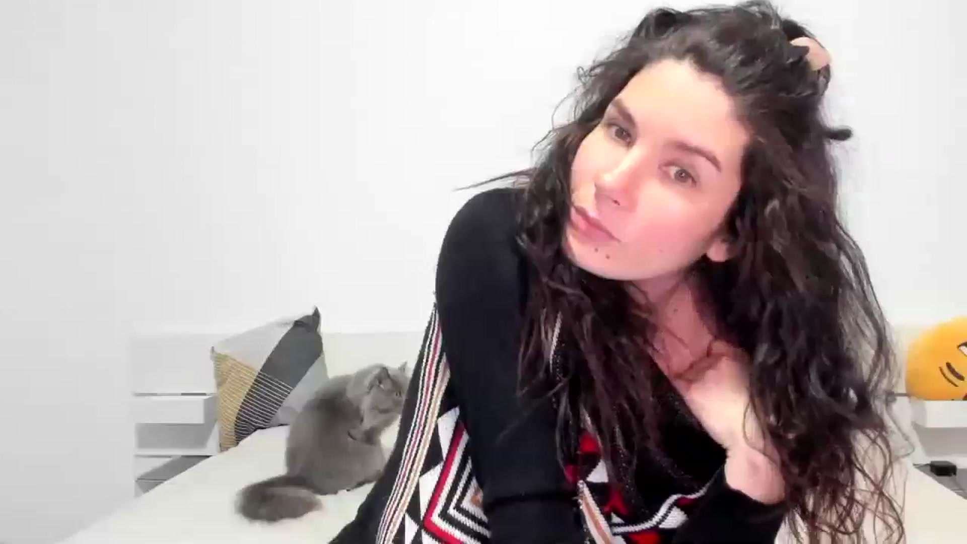 Gallery image thumbnail from SiouxPrincess's myfreecams stream on, 01/21/2024, 24:01 image 2 of 20