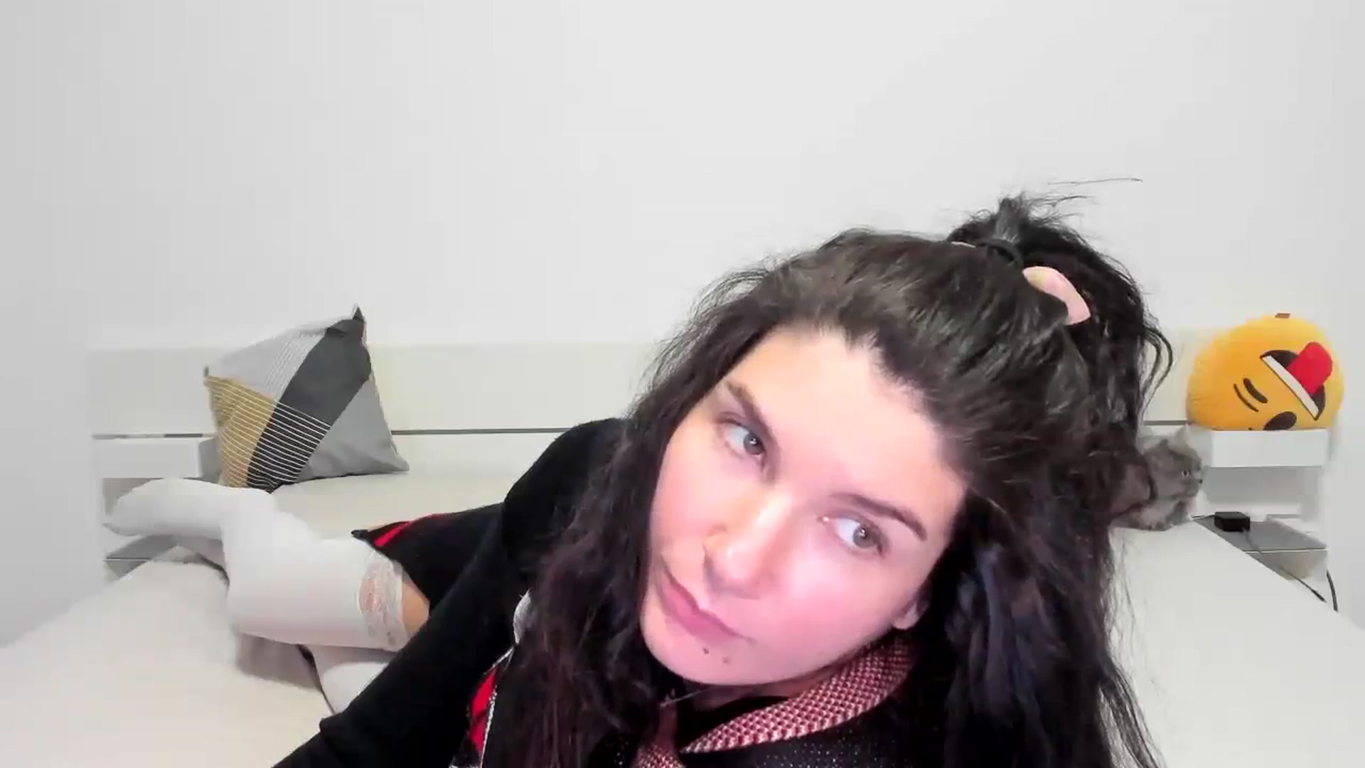 Gallery image thumbnail from SiouxPrincess's myfreecams stream on, 01/21/2024, 24:01 image 18 of 20
