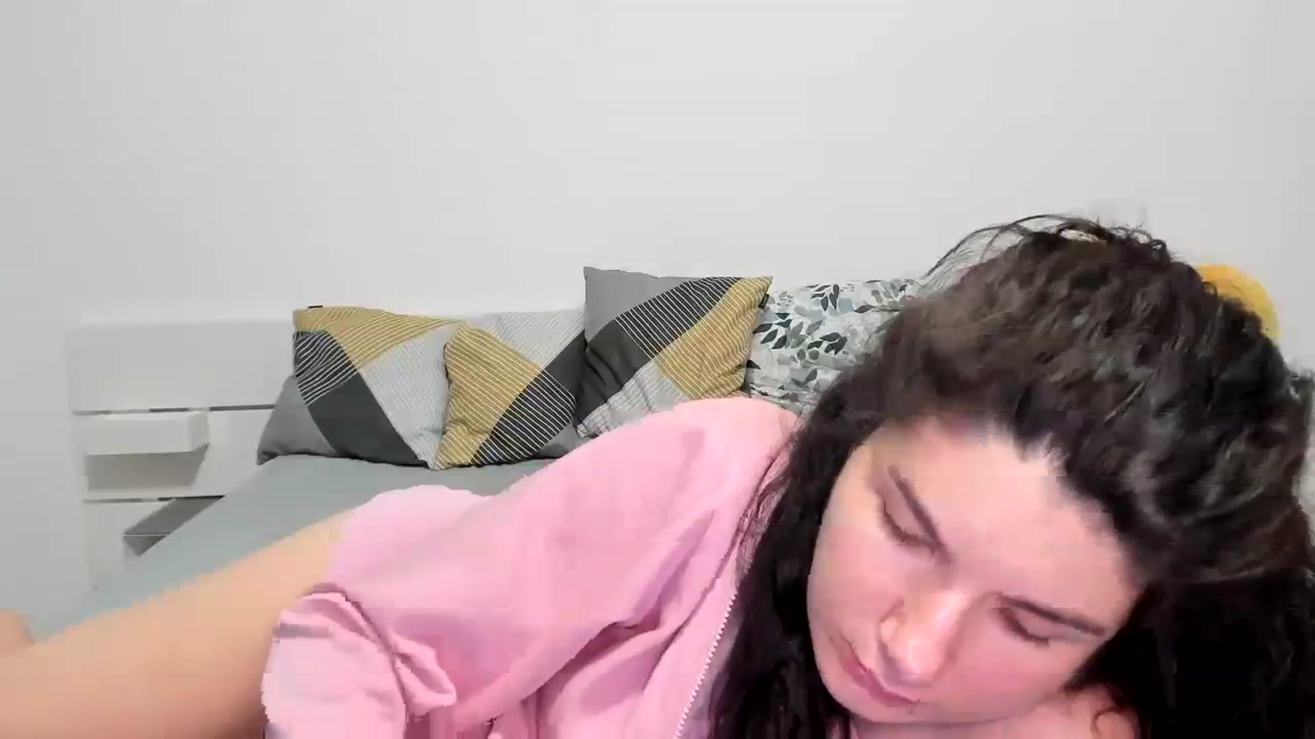 Gallery image thumbnail from SiouxPrincess's myfreecams stream on, 01/31/2024, 23:19 image 10 of 20