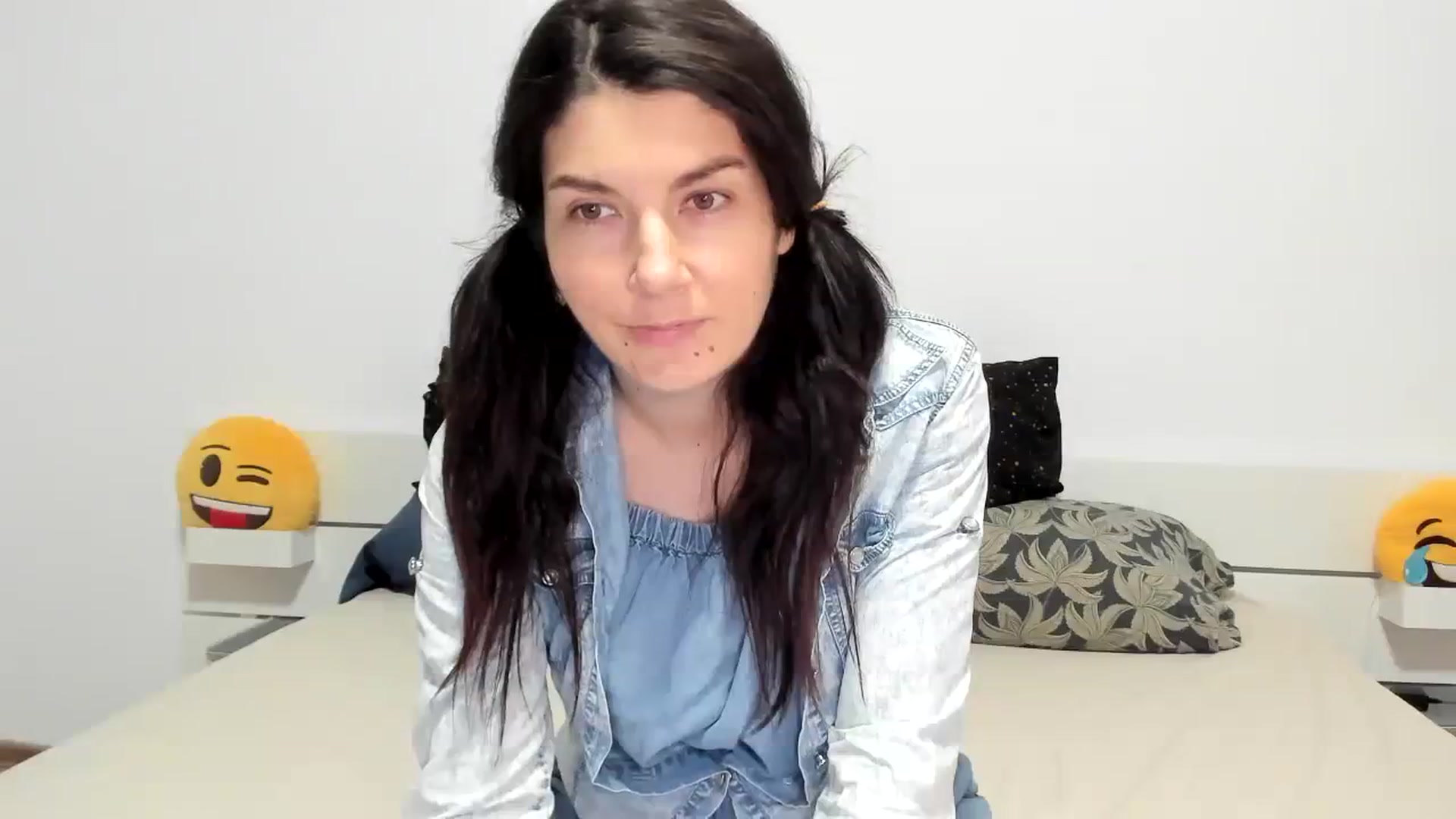 Gallery image thumbnail from SiouxPrincess's myfreecams stream on, 02/07/2024, 24:22 image 15 of 20