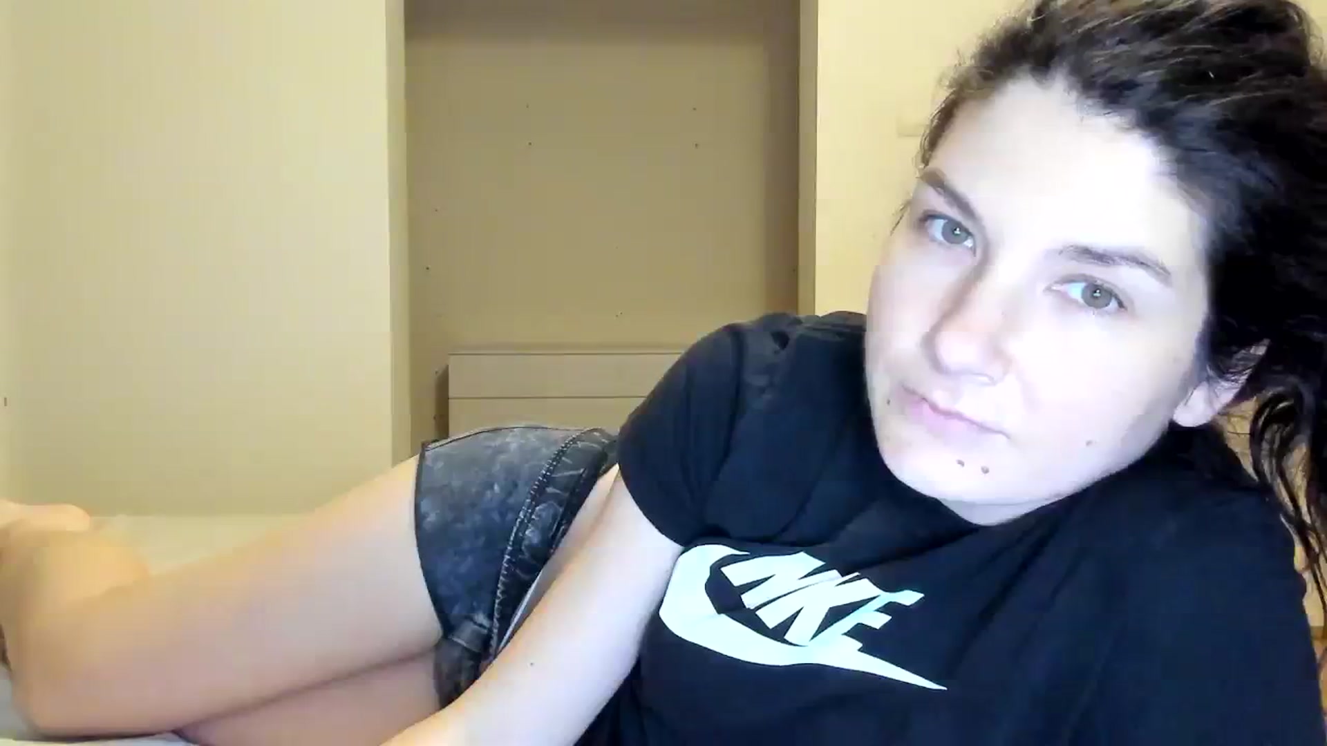 Gallery image thumbnail from SiouxPrincess's myfreecams stream on, 02/13/2024, 22:47 image 9 of 20