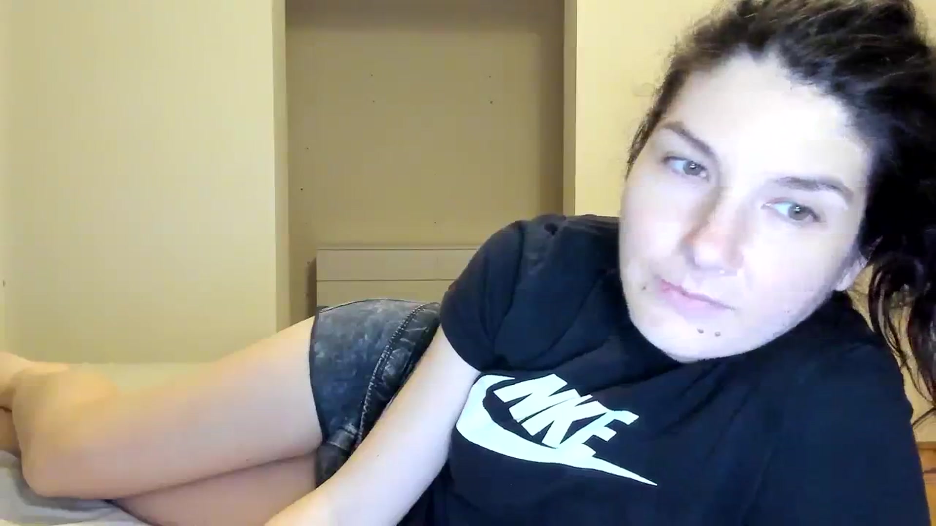 Gallery image thumbnail from SiouxPrincess's myfreecams stream on, 02/13/2024, 22:47 image 7 of 20