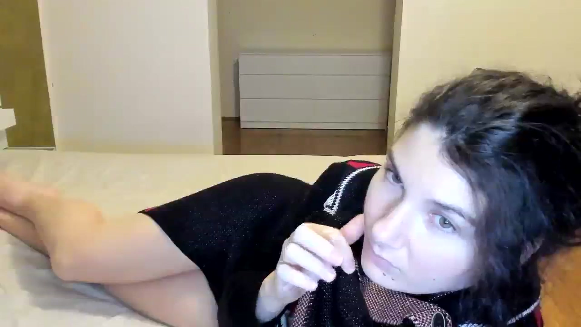 Gallery image thumbnail from SiouxPrincess's myfreecams stream on, 02/16/2024, 24:45 image 18 of 20