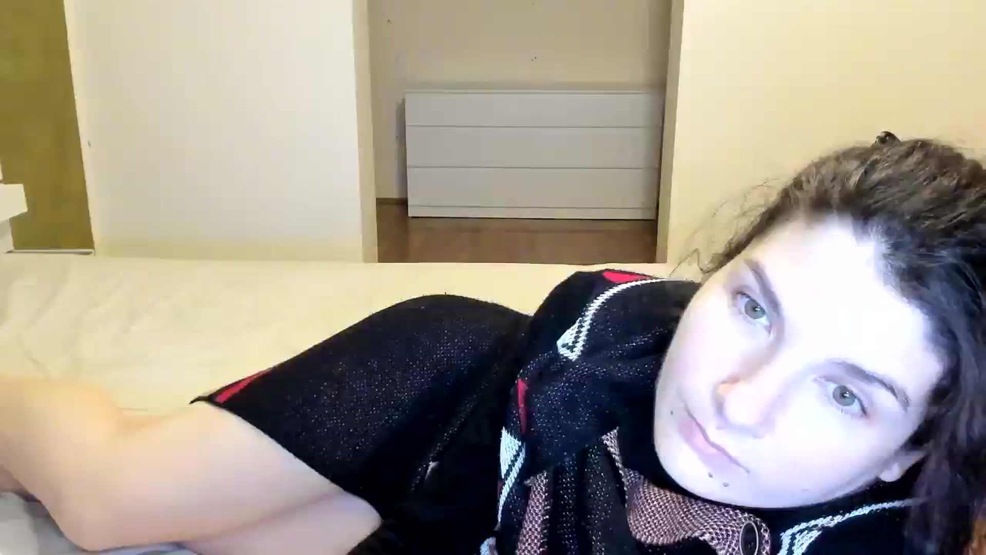Gallery image thumbnail from SiouxPrincess's myfreecams stream on, 02/16/2024, 24:45 image 6 of 20
