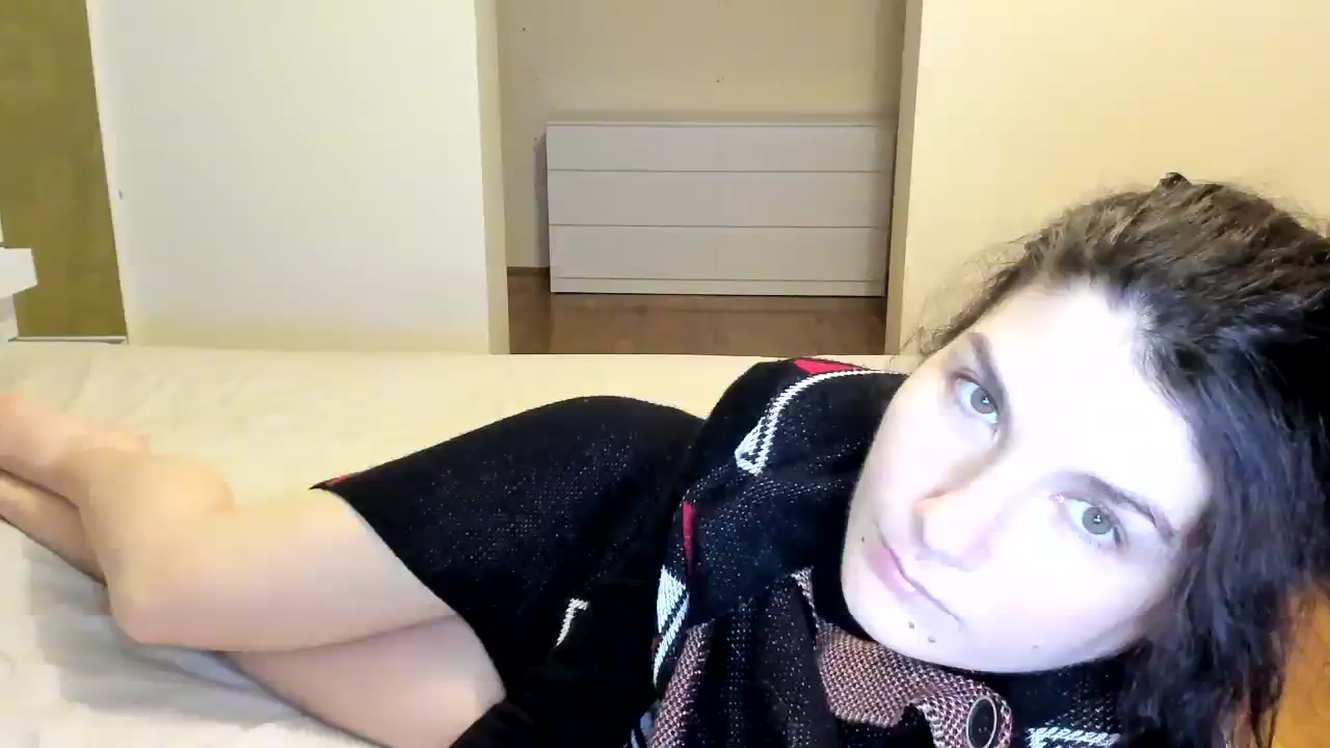 Gallery image thumbnail from SiouxPrincess's myfreecams stream on, 02/16/2024, 24:45 image 16 of 20
