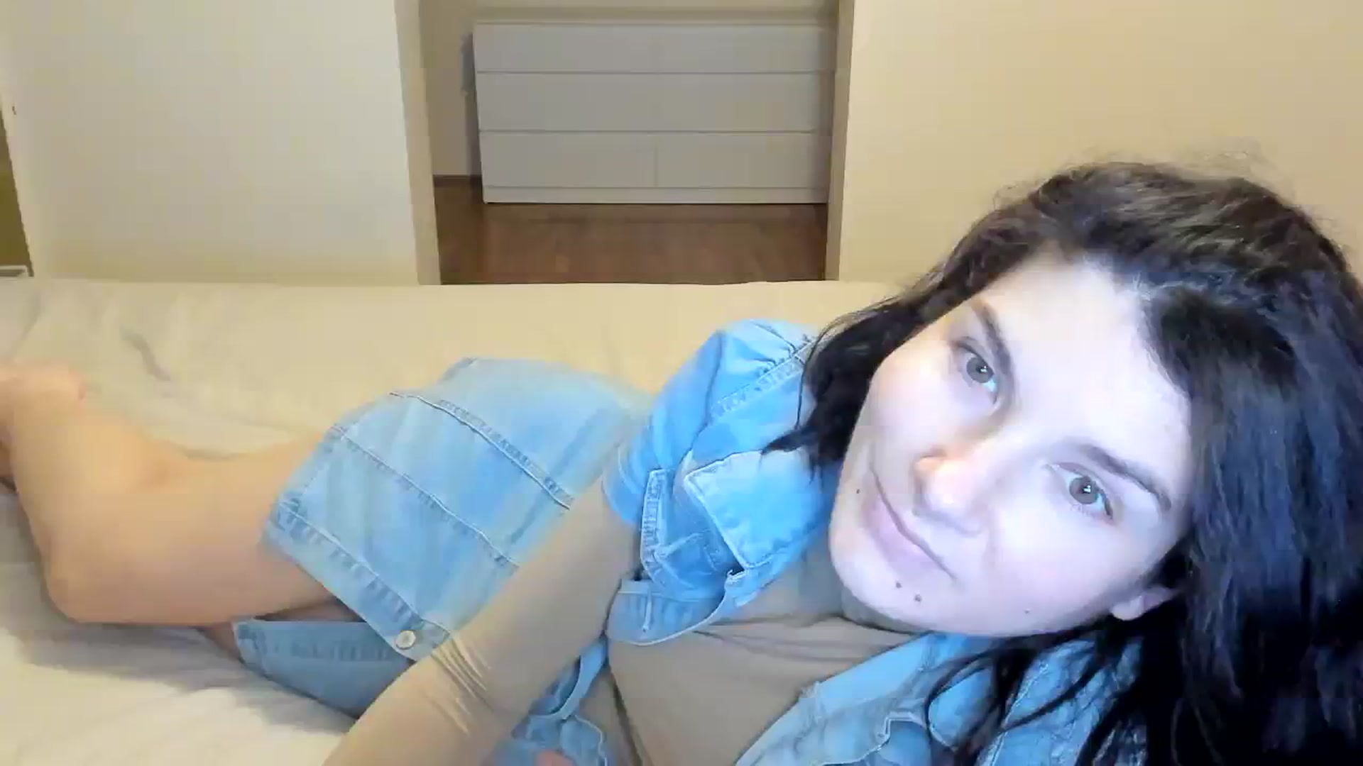 Gallery image thumbnail from SiouxPrincess's myfreecams stream on, 02/17/2024, 24:21 image 7 of 20