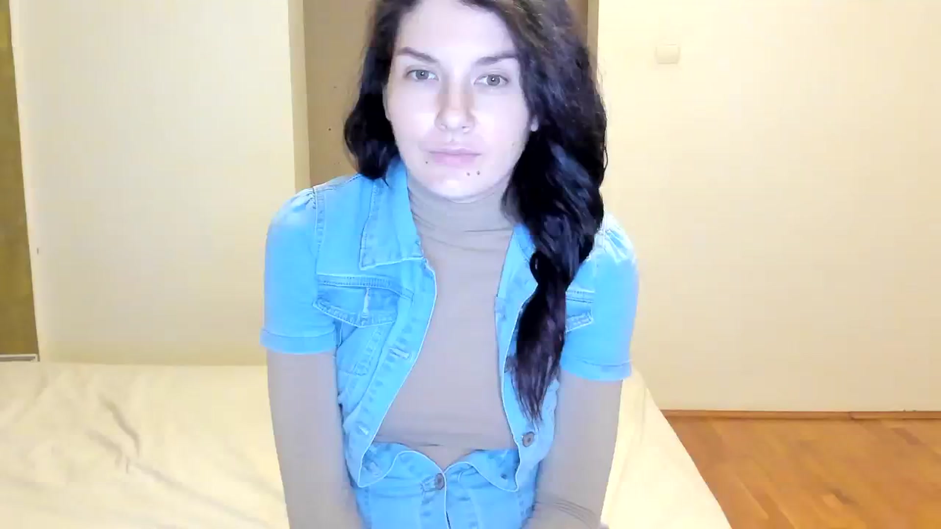 Gallery image thumbnail from SiouxPrincess's myfreecams stream on, 02/17/2024, 24:21 image 18 of 20