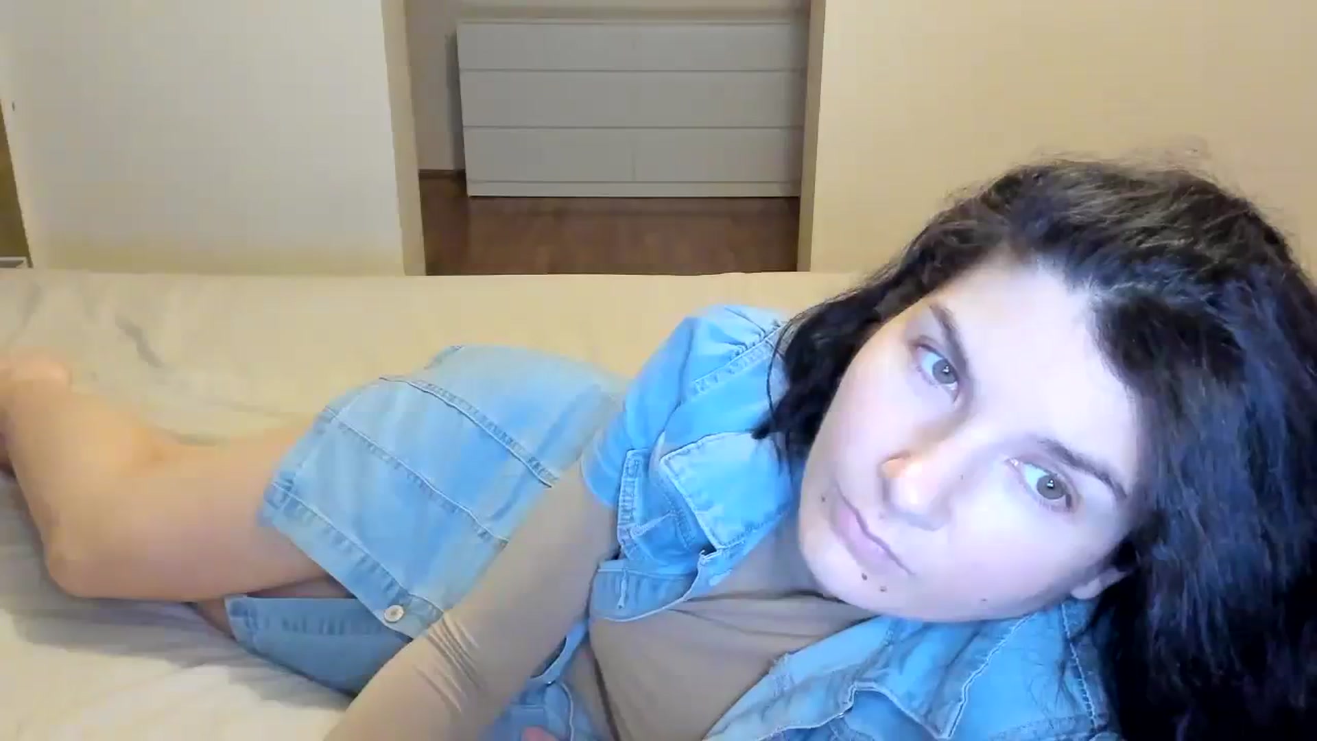 Gallery image thumbnail from SiouxPrincess's myfreecams stream on, 02/17/2024, 24:21 image 4 of 20