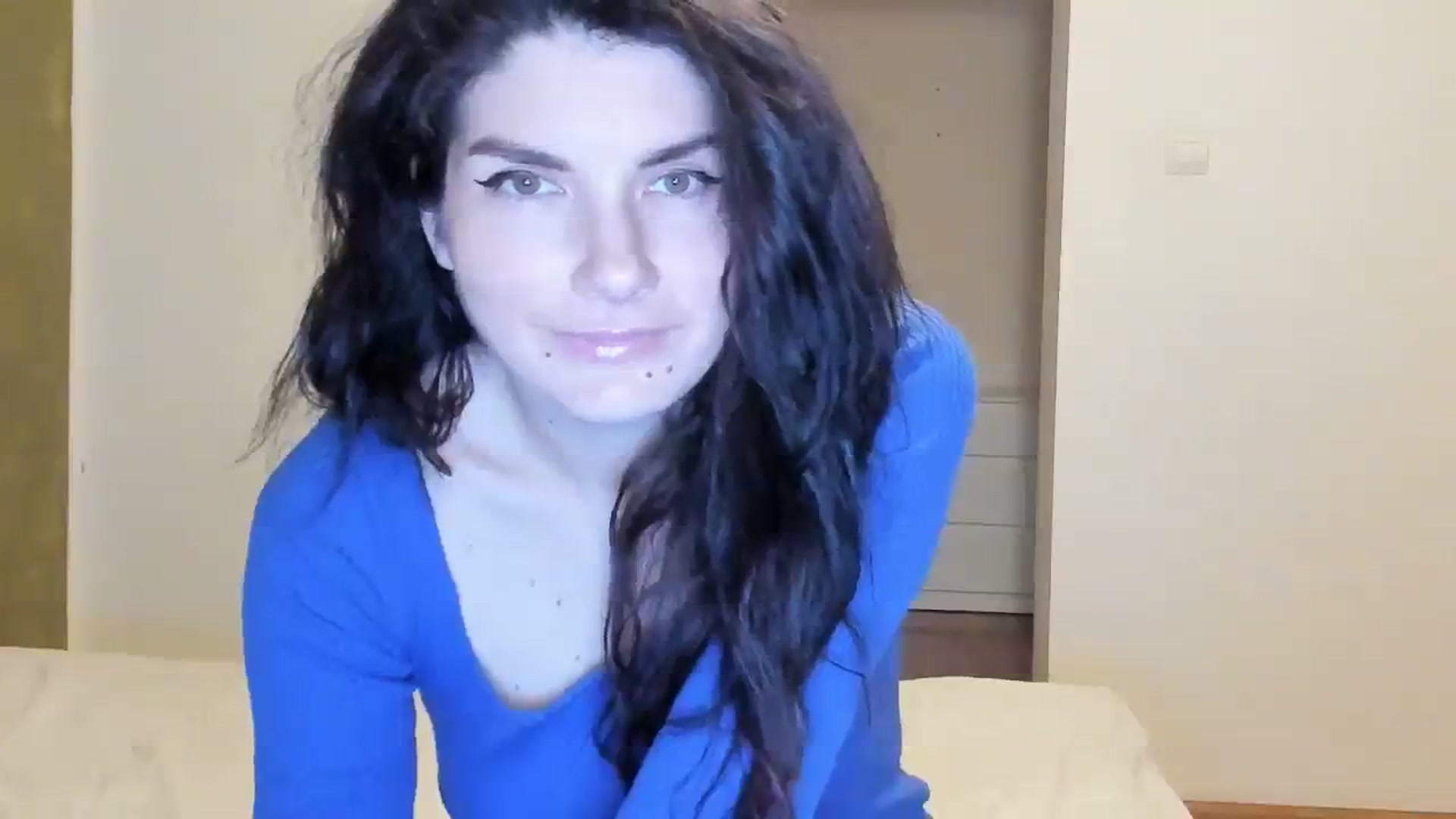 Gallery image thumbnail from SiouxPrincess's myfreecams stream on, 02/19/2024, 24:24 image 11 of 20