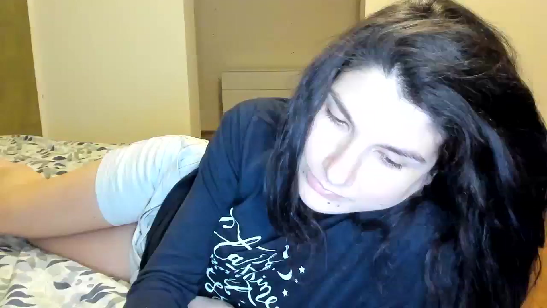 Gallery image thumbnail from SiouxPrincess's myfreecams stream on, 02/20/2024, 24:18 image 12 of 20