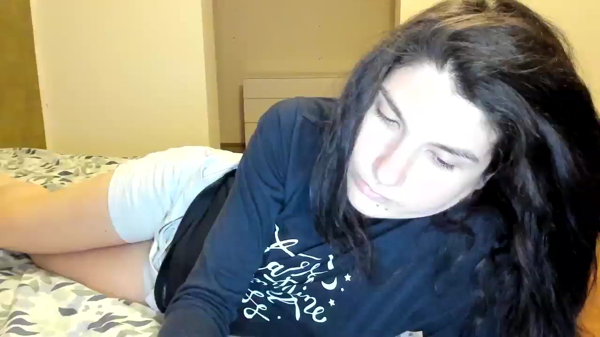 Gallery image thumbnail from SiouxPrincess's myfreecams stream on, 02/20/2024, 24:18 image 11 of 20