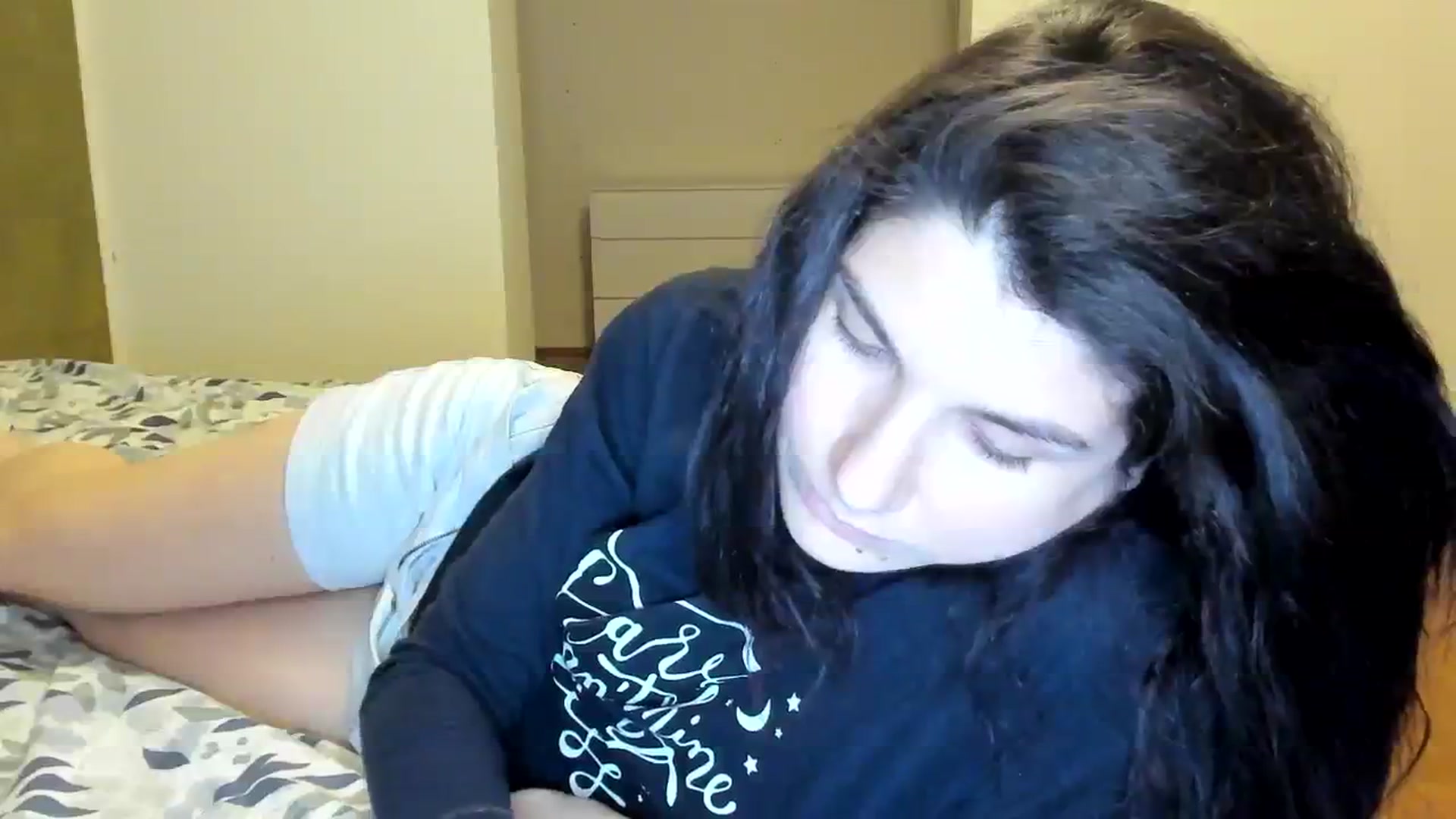 Gallery image thumbnail from SiouxPrincess's myfreecams stream on, 02/20/2024, 24:18 image 15 of 20
