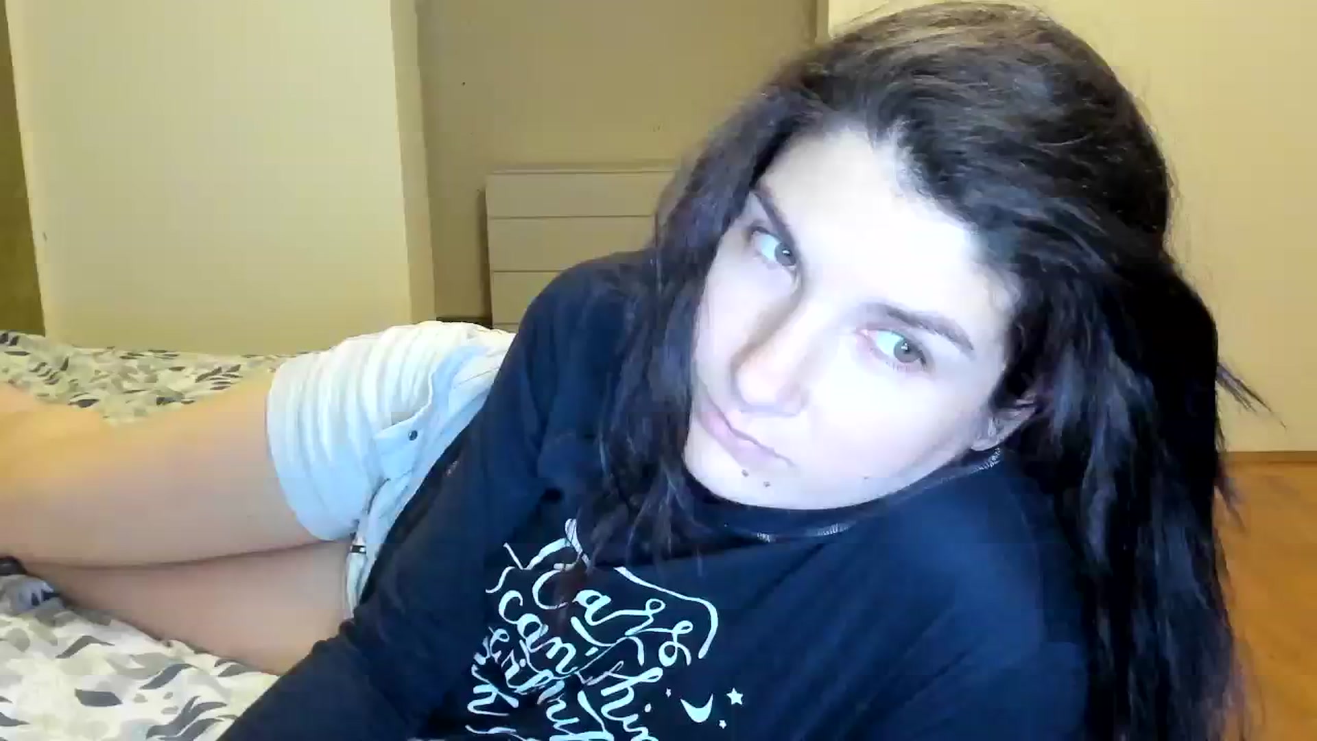 Gallery image thumbnail from SiouxPrincess's myfreecams stream on, 02/20/2024, 24:18 image 1 of 20