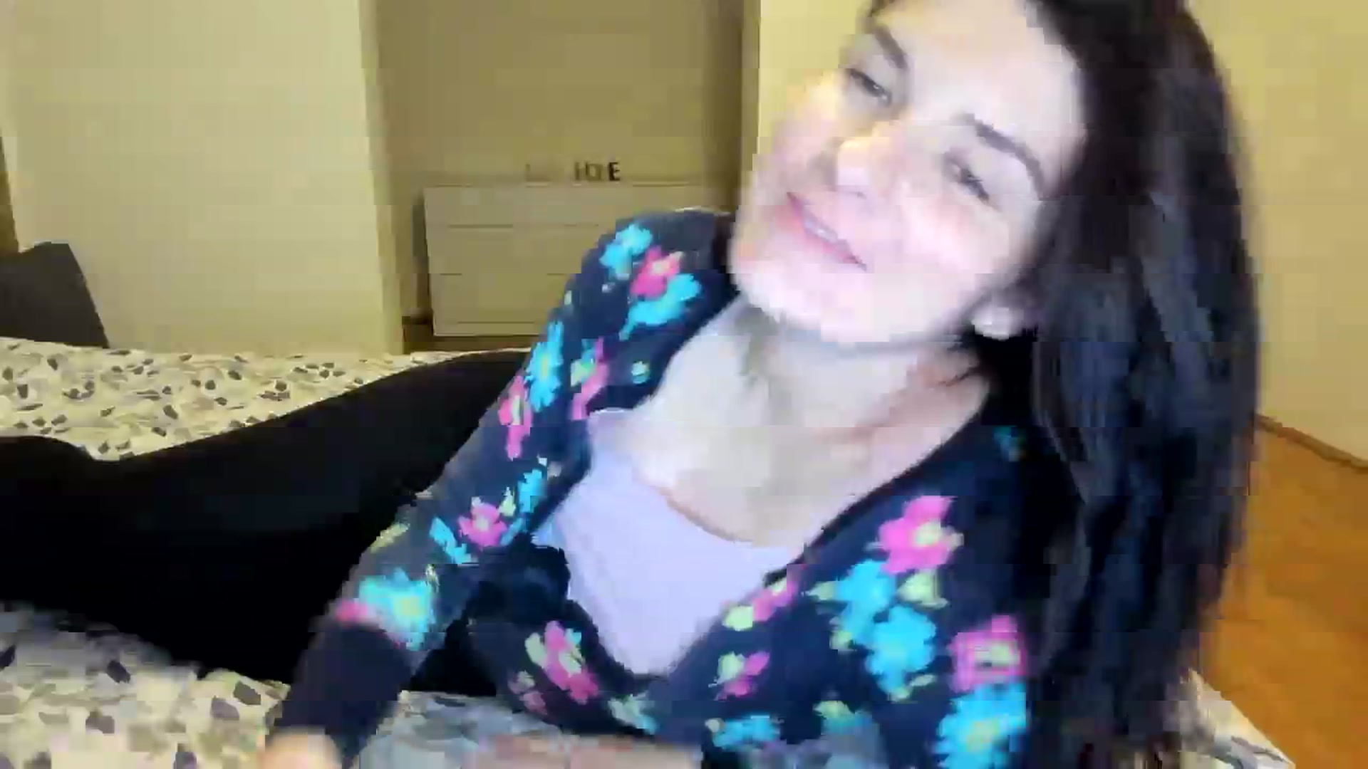 Gallery image thumbnail from SiouxPrincess's myfreecams stream on, 02/27/2024, 24:22 image 17 of 20