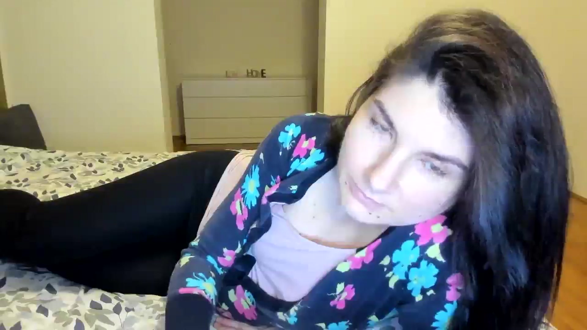 Gallery image thumbnail from SiouxPrincess's myfreecams stream on, 02/27/2024, 24:22 image 19 of 20