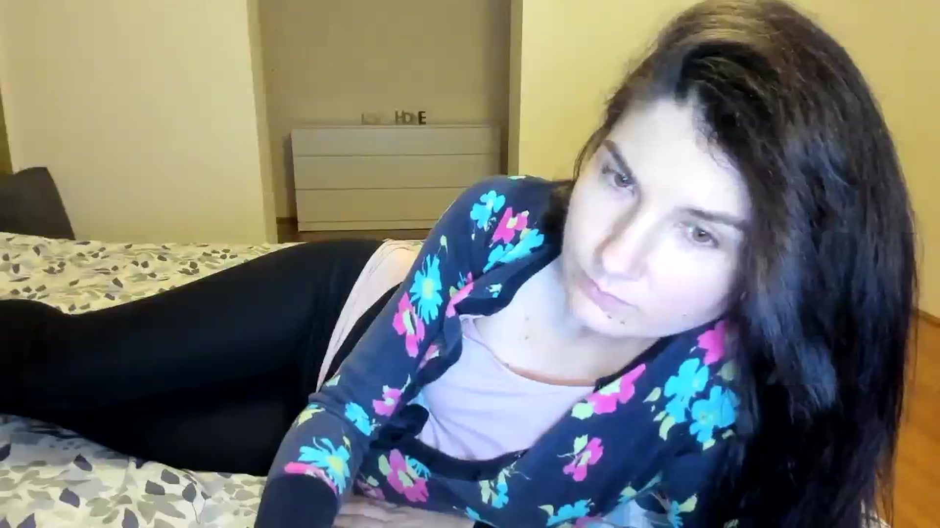 Gallery image thumbnail from SiouxPrincess's myfreecams stream on, 02/27/2024, 24:22 image 13 of 20