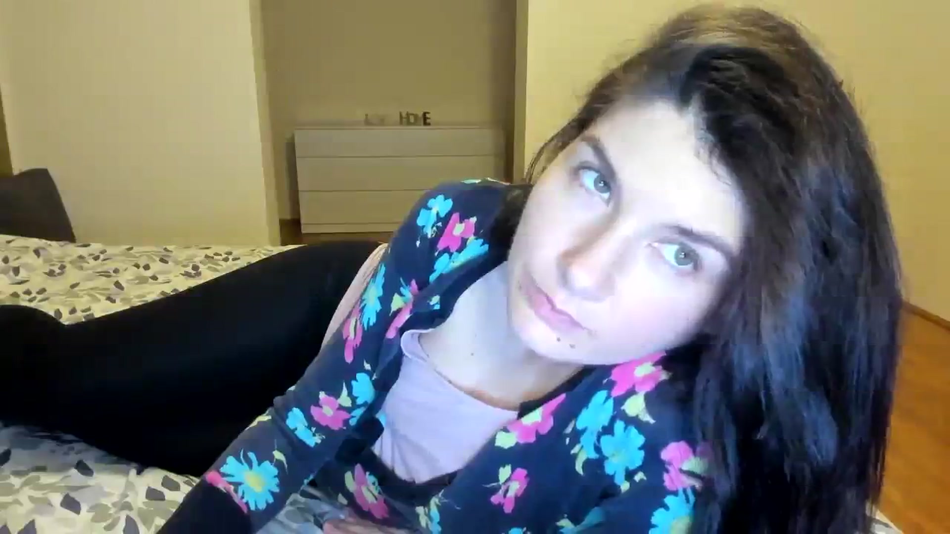 Gallery image thumbnail from SiouxPrincess's myfreecams stream on, 02/27/2024, 24:22 image 10 of 20