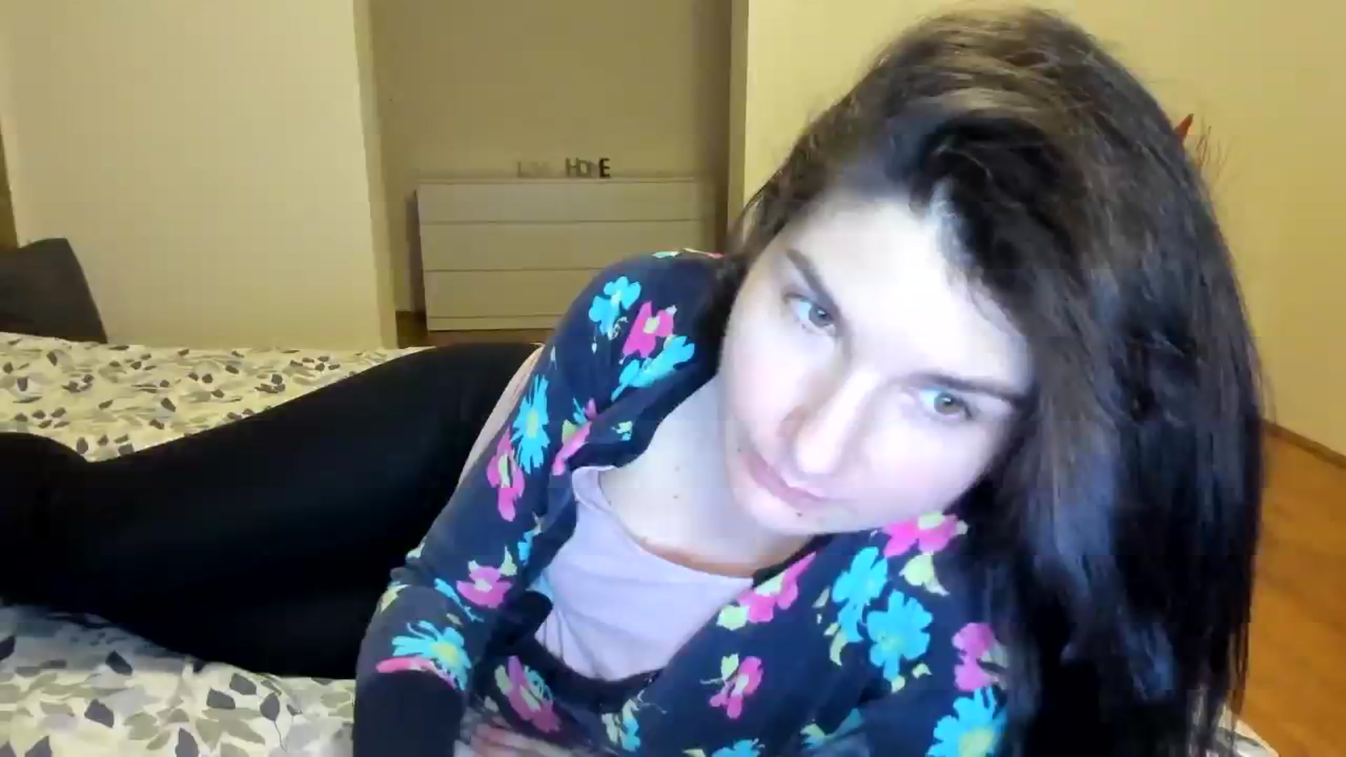 Gallery image thumbnail from SiouxPrincess's myfreecams stream on, 02/27/2024, 24:22 image 11 of 20