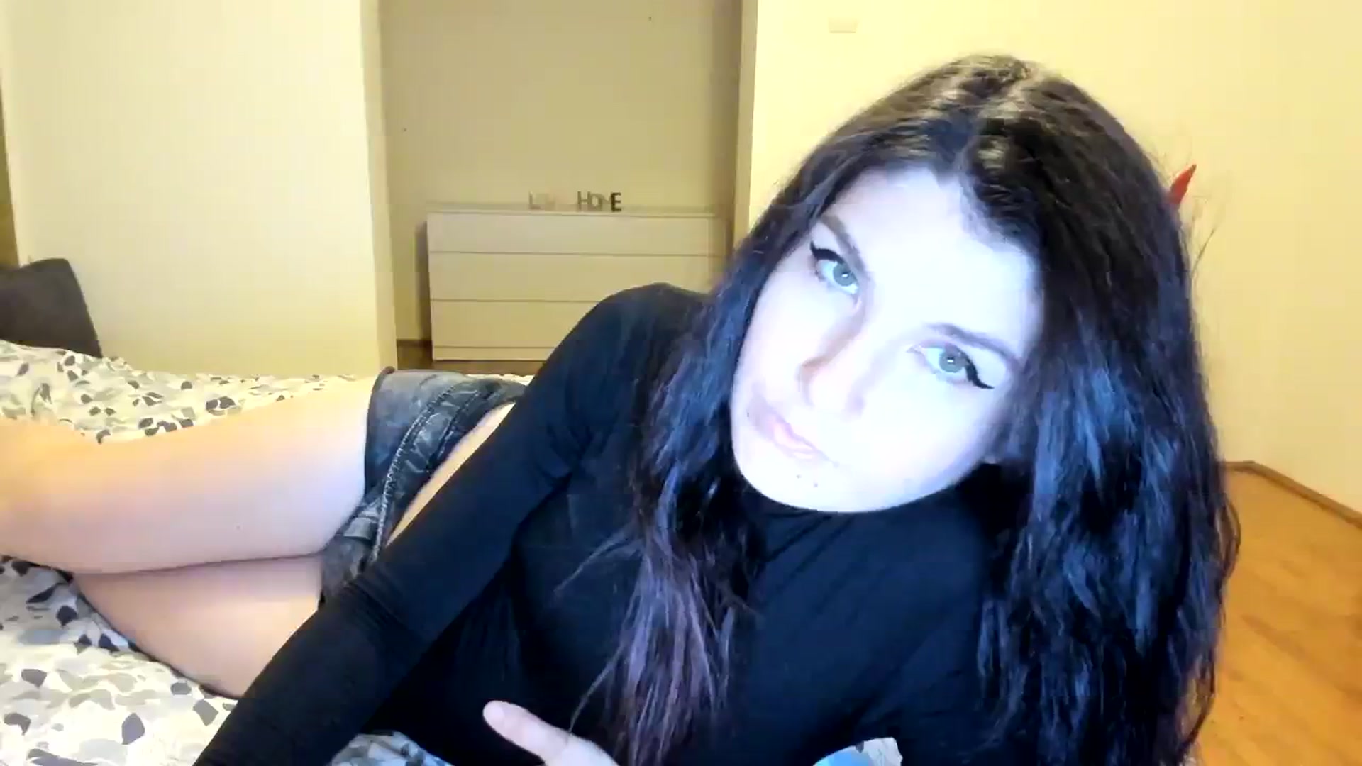 Gallery image thumbnail from SiouxPrincess's myfreecams stream on, 02/28/2024, 24:28 image 2 of 20