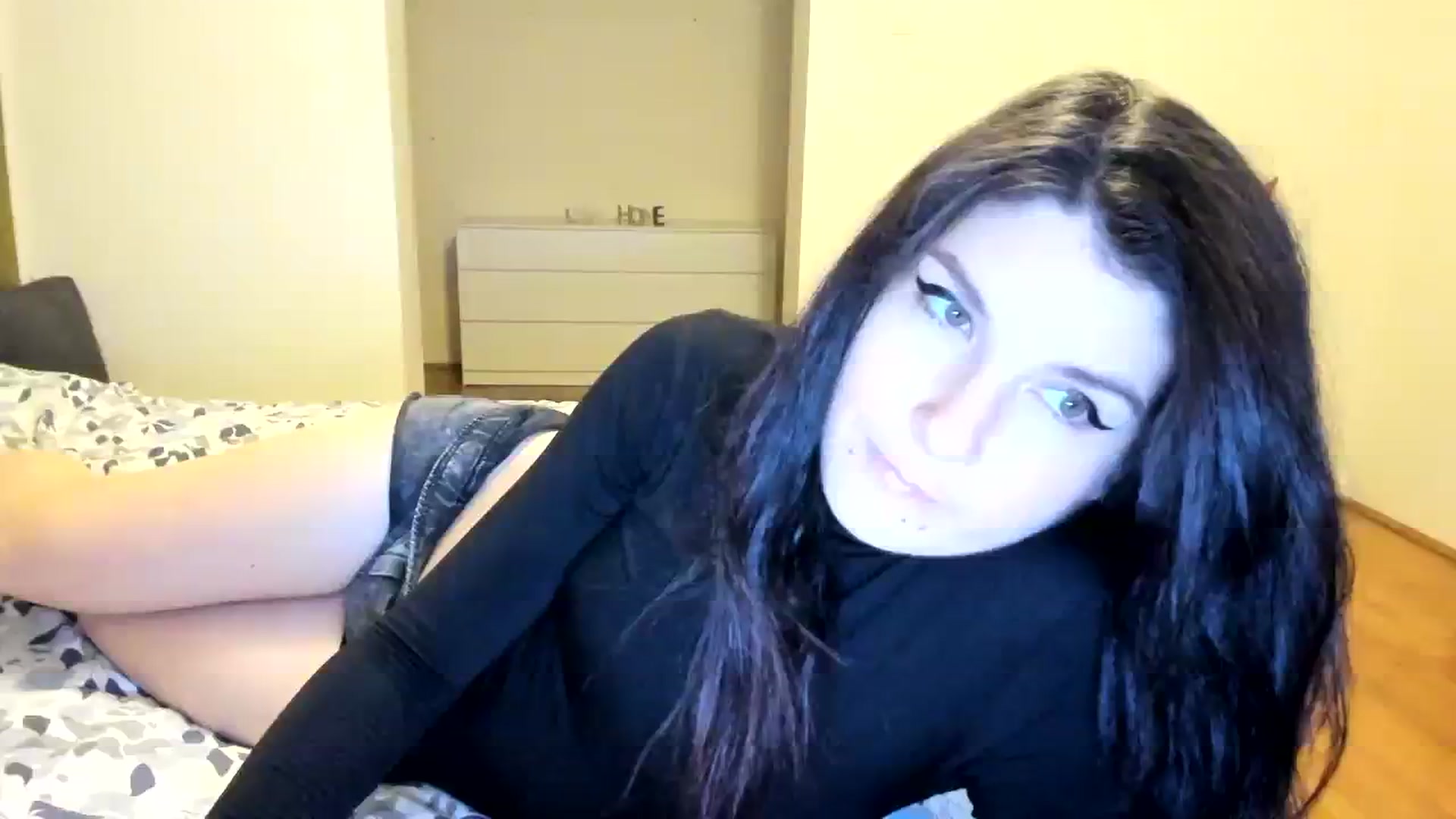 Gallery image thumbnail from SiouxPrincess's myfreecams stream on, 02/28/2024, 24:28 image 1 of 20