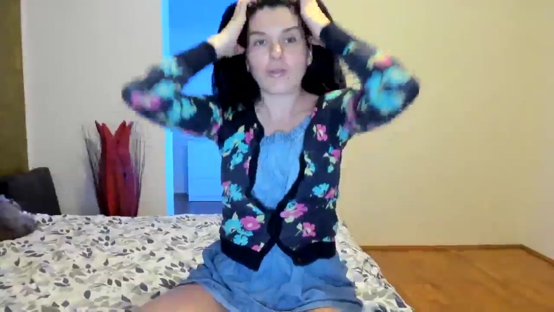Gallery image thumbnail from SiouxPrincess's myfreecams stream on, 03/02/2024, 23:51 image 14 of 20