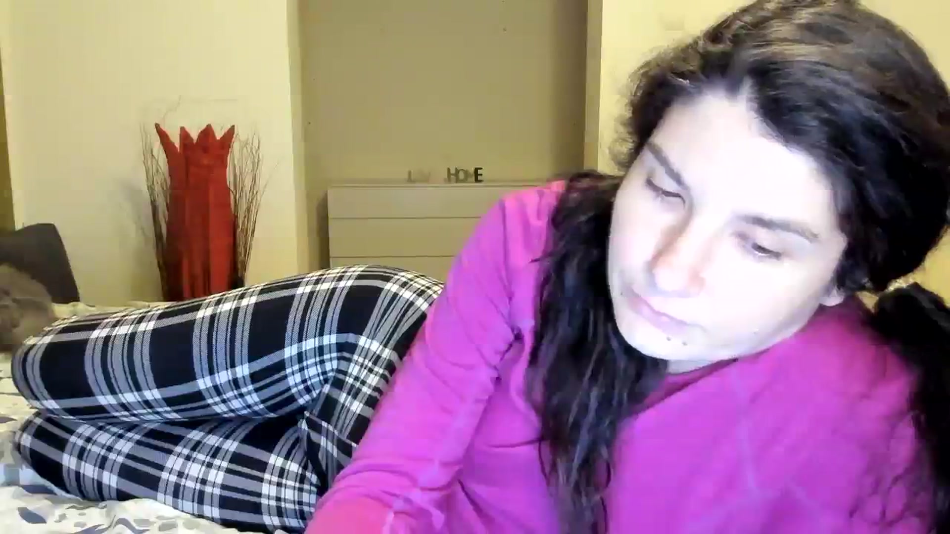Gallery image thumbnail from SiouxPrincess's myfreecams stream on, 03/06/2024, 24:00 image 2 of 20