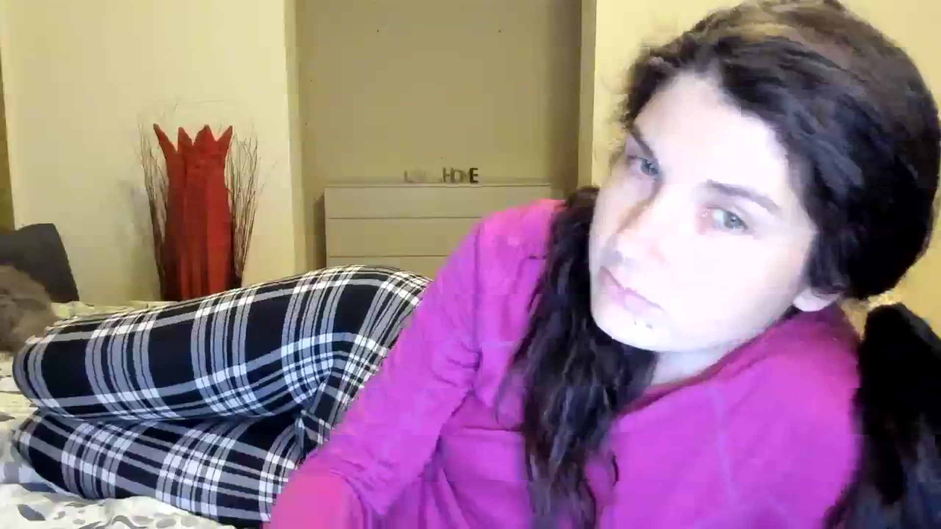 Gallery image thumbnail from SiouxPrincess's myfreecams stream on, 03/06/2024, 24:00 image 9 of 20