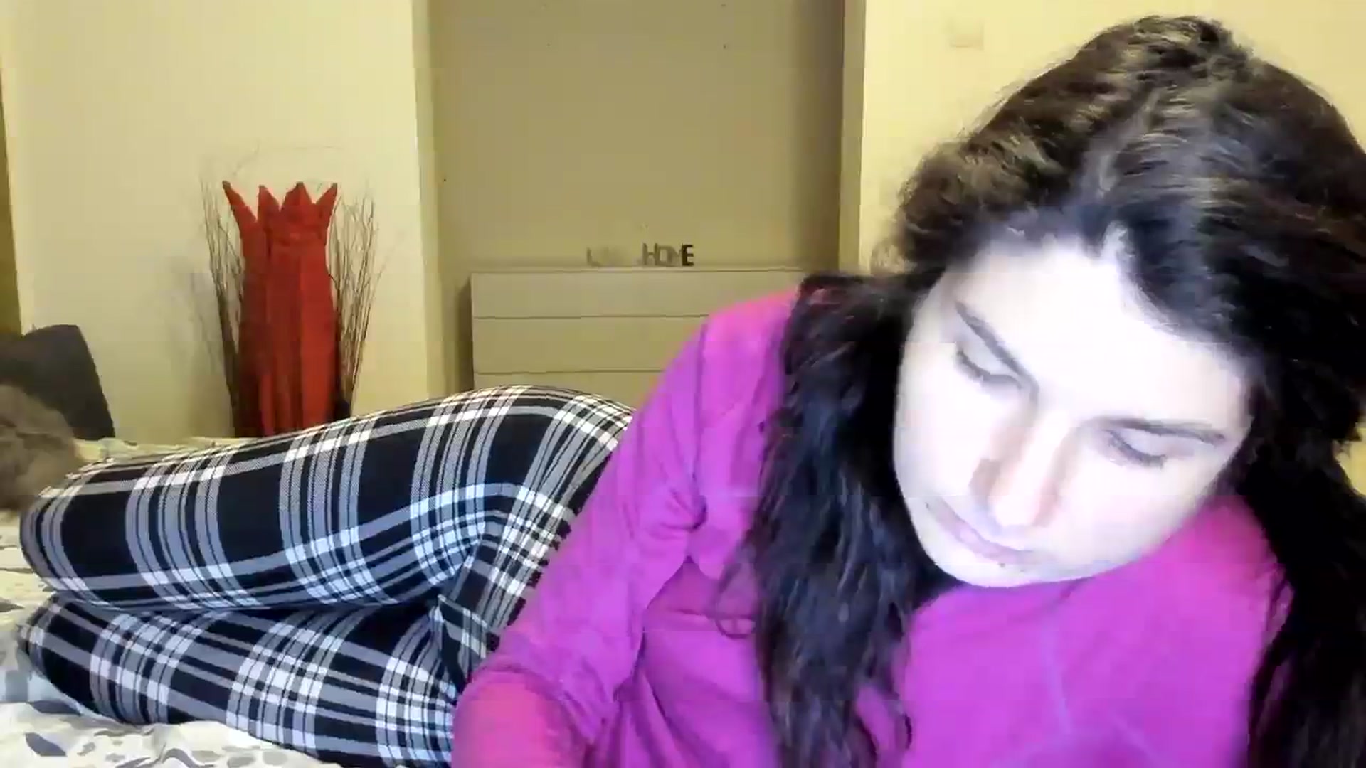 Gallery image thumbnail from SiouxPrincess's myfreecams stream on, 03/06/2024, 24:00 image 8 of 20