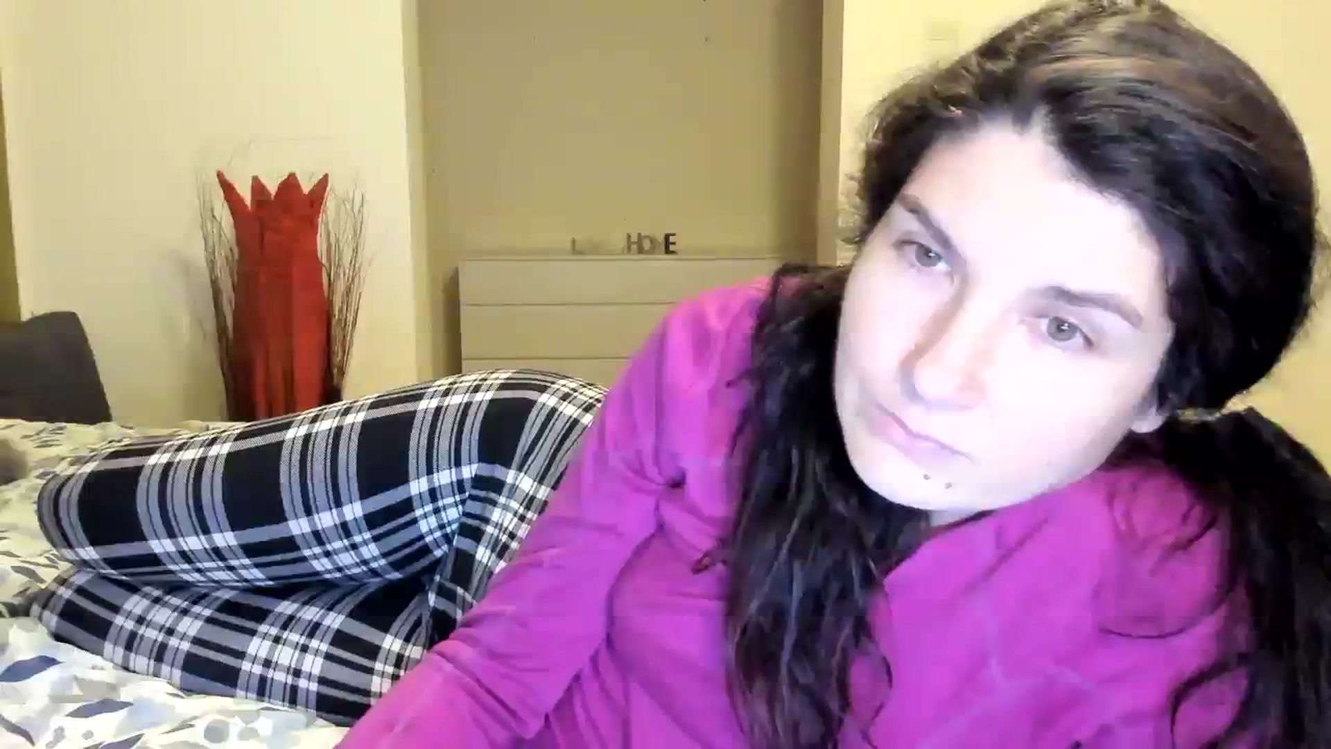 Gallery image thumbnail from SiouxPrincess's myfreecams stream on, 03/06/2024, 24:22 image 8 of 20