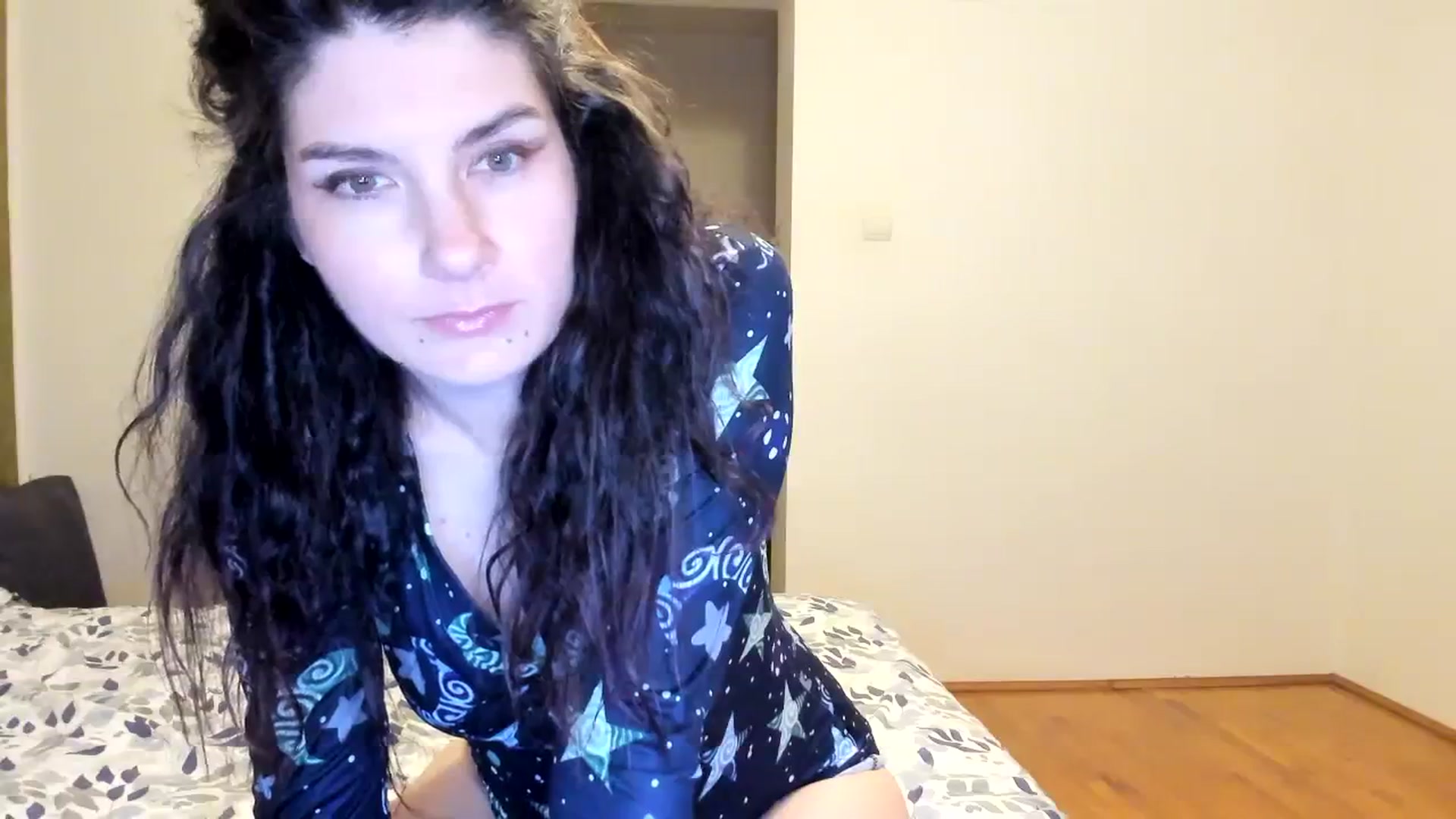 Gallery image thumbnail from SiouxPrincess's myfreecams stream on, 03/09/2024, 23:39 image 17 of 20