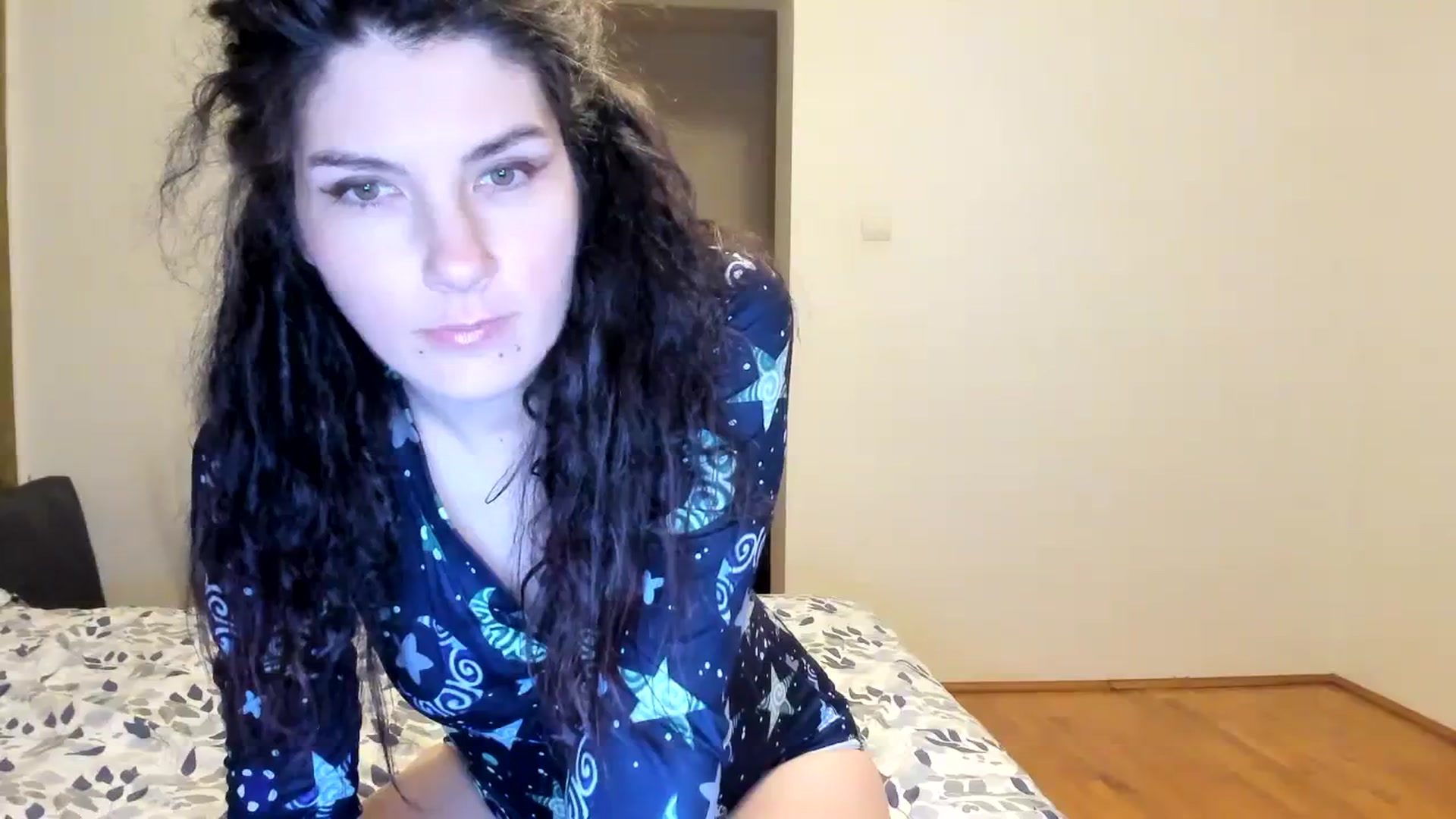 Gallery image thumbnail from SiouxPrincess's myfreecams stream on, 03/09/2024, 23:39 image 14 of 20