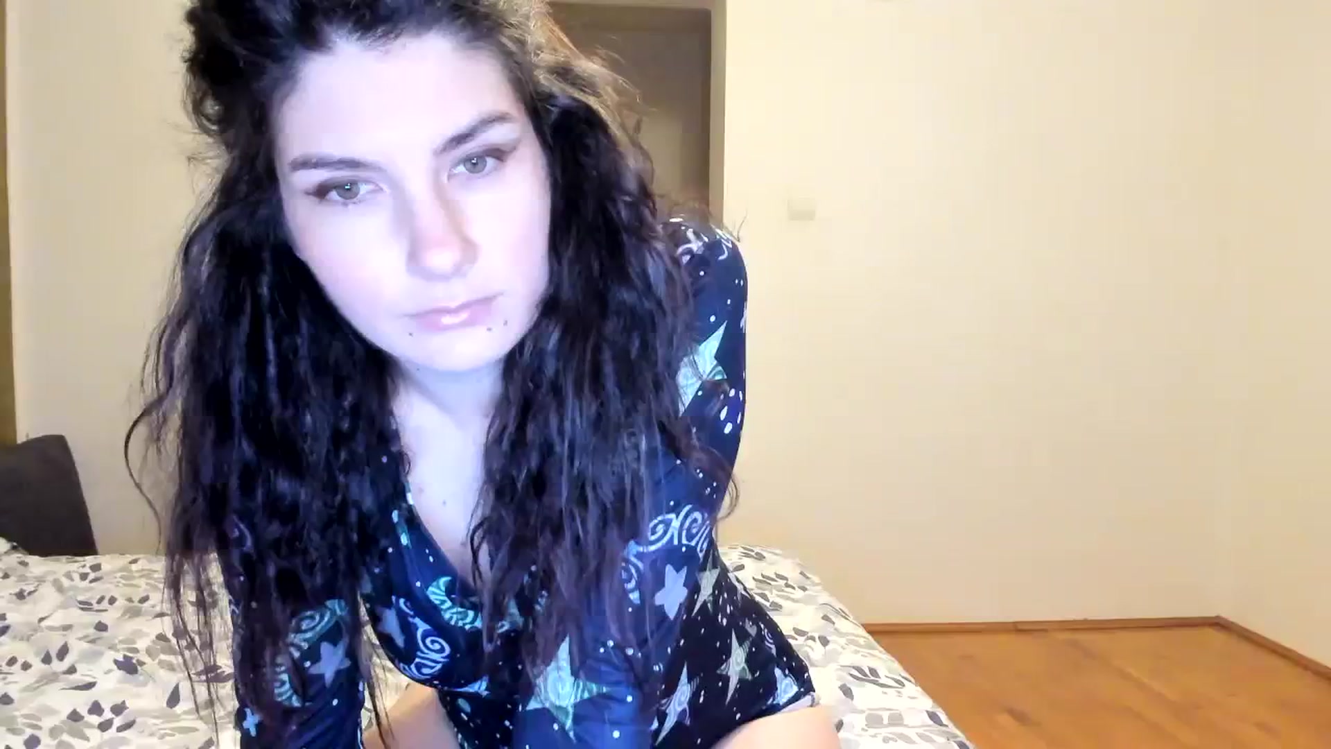 Gallery image thumbnail from SiouxPrincess's myfreecams stream on, 03/09/2024, 23:39 image 18 of 20