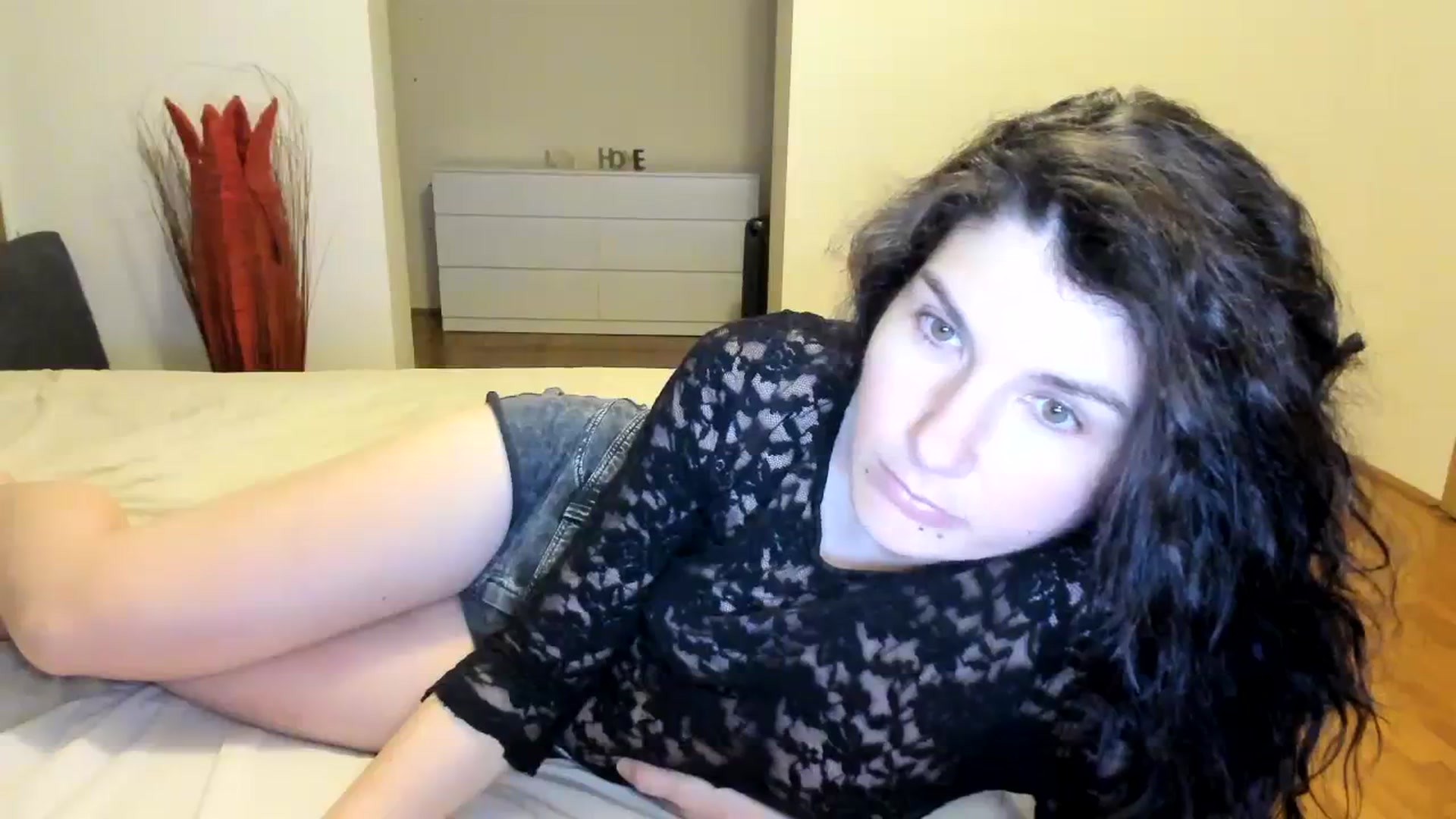 Gallery image thumbnail from SiouxPrincess's myfreecams stream on, 03/11/2024, 24:27 image 3 of 20
