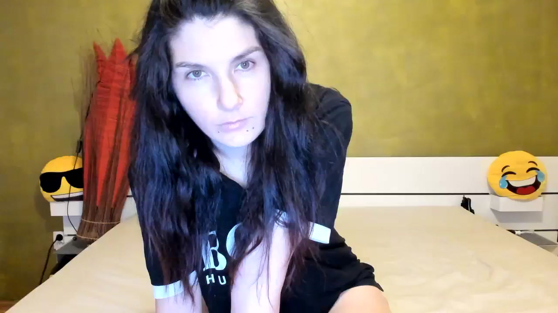 Gallery image thumbnail from SiouxPrincess's myfreecams stream on, 03/14/2024, 23:53 image 14 of 20