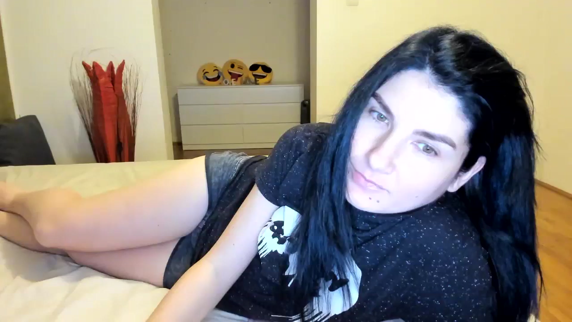 Gallery image thumbnail from SiouxPrincess's myfreecams stream on, 03/16/2024, 23:55 image 8 of 20