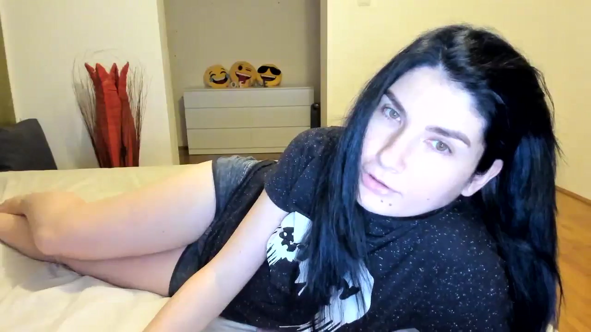 Gallery image thumbnail from SiouxPrincess's myfreecams stream on, 03/16/2024, 23:55 image 6 of 20