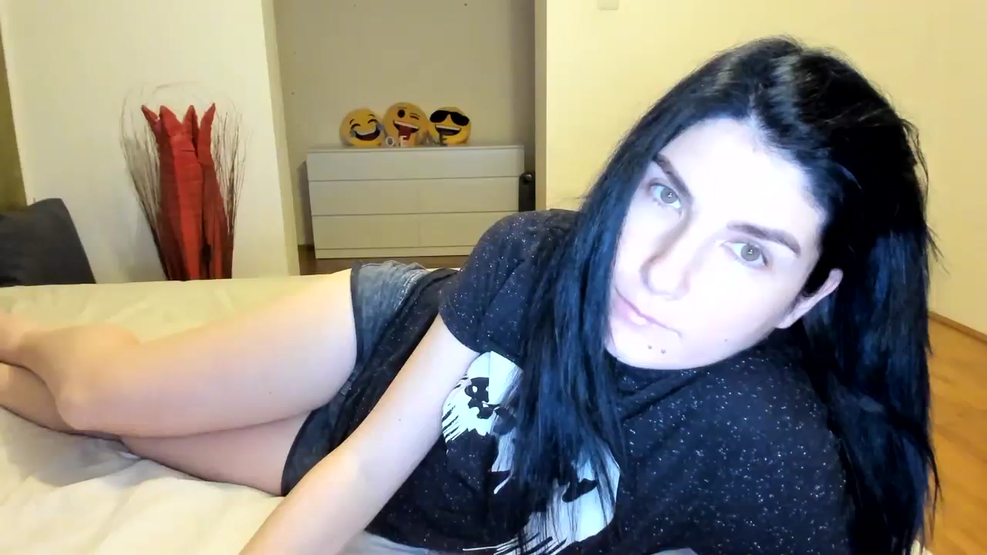 Gallery image thumbnail from SiouxPrincess's myfreecams stream on, 03/16/2024, 23:55 image 4 of 20