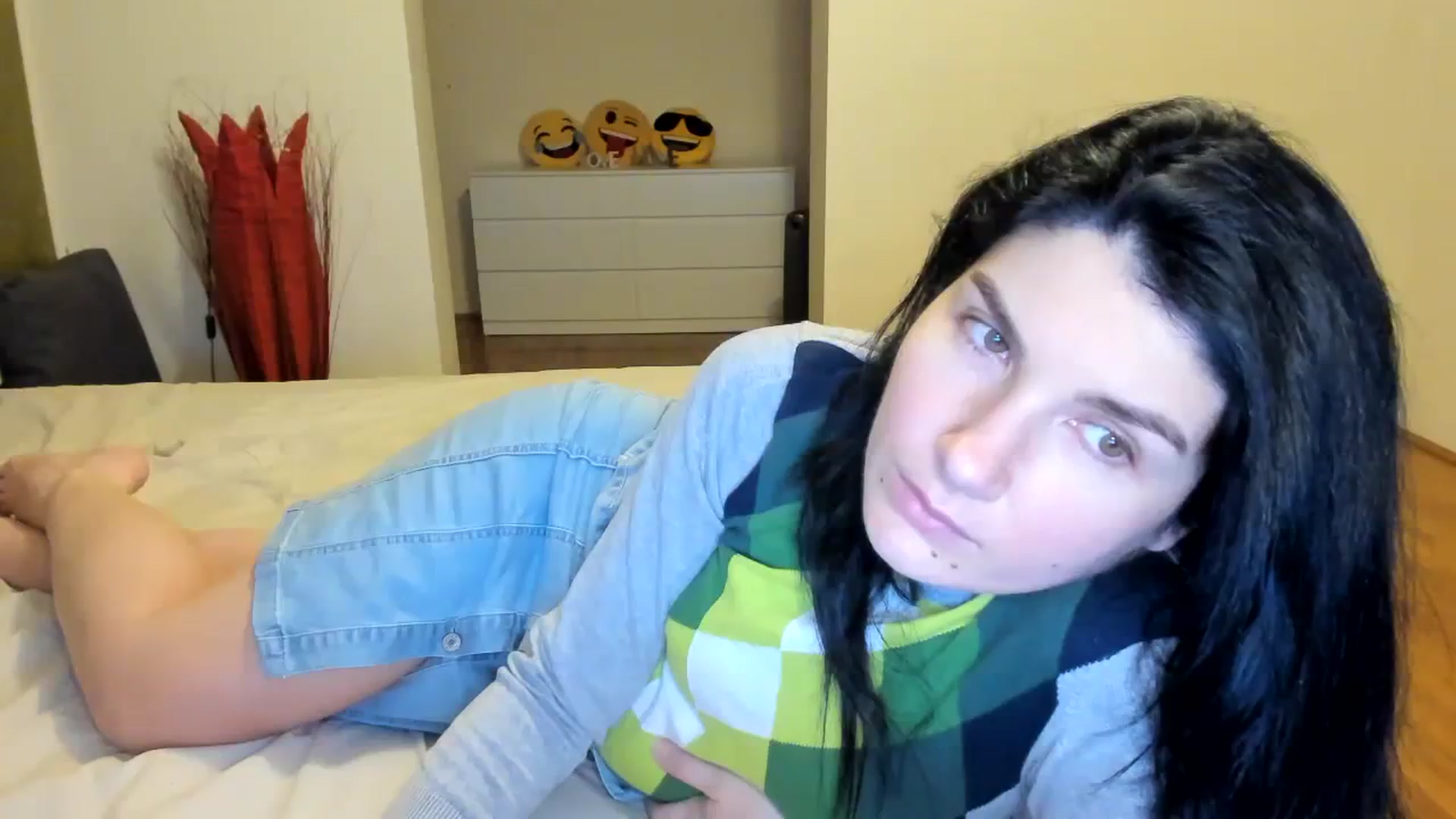Gallery image thumbnail from SiouxPrincess's myfreecams stream on, 03/17/2024, 23:08 image 10 of 20