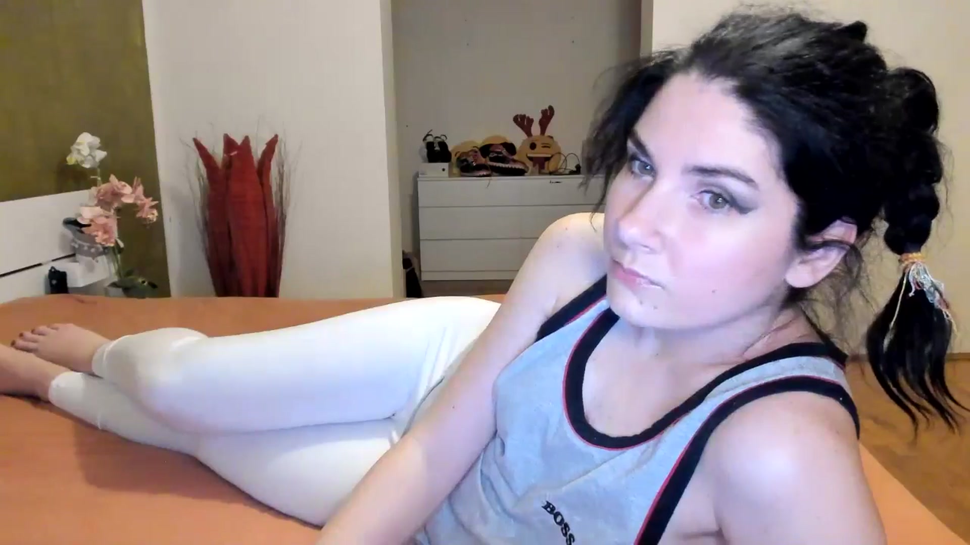 Gallery image thumbnail from SiouxPrincess's myfreecams stream on, 04/26/2024, 23:17 image 2 of 20