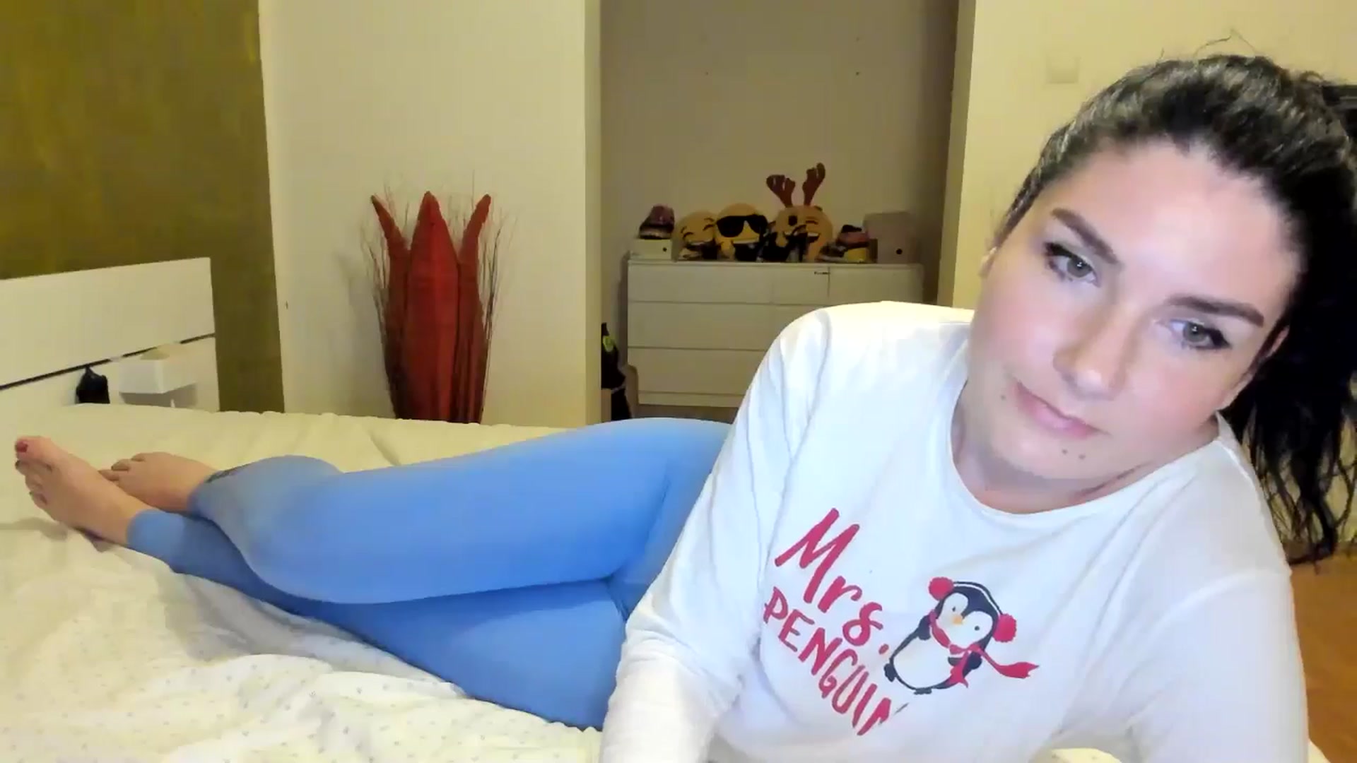 Gallery image thumbnail from SiouxPrincess's myfreecams stream on, 05/10/2024, 23:07 image 17 of 20