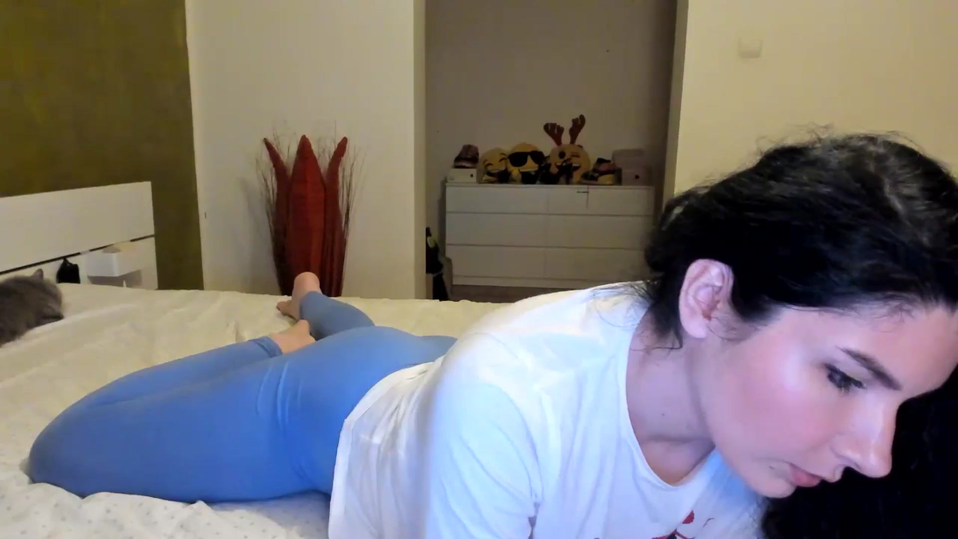 Gallery image thumbnail from SiouxPrincess's myfreecams stream on, 05/10/2024, 23:07 image 5 of 20