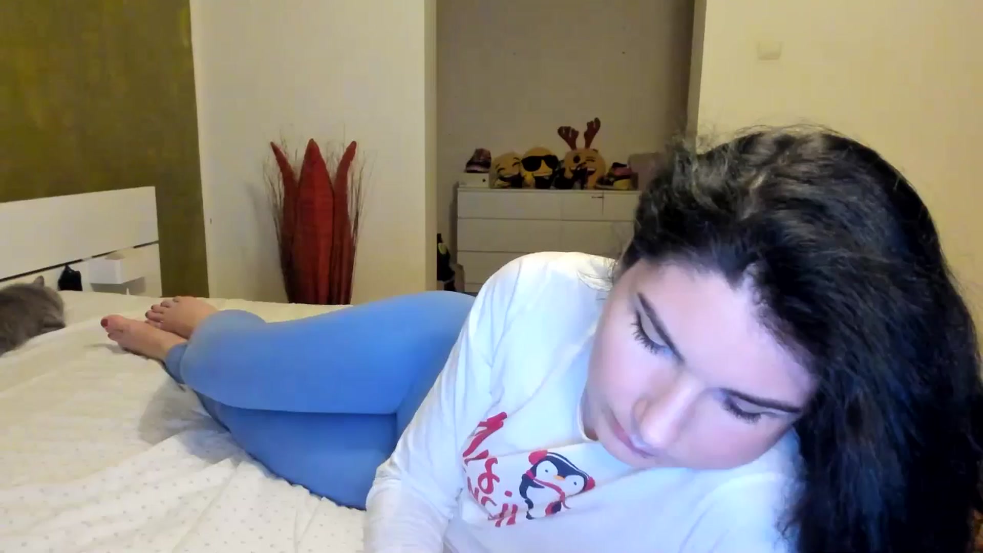 Gallery image thumbnail from SiouxPrincess's myfreecams stream on, 05/10/2024, 23:07 image 4 of 20