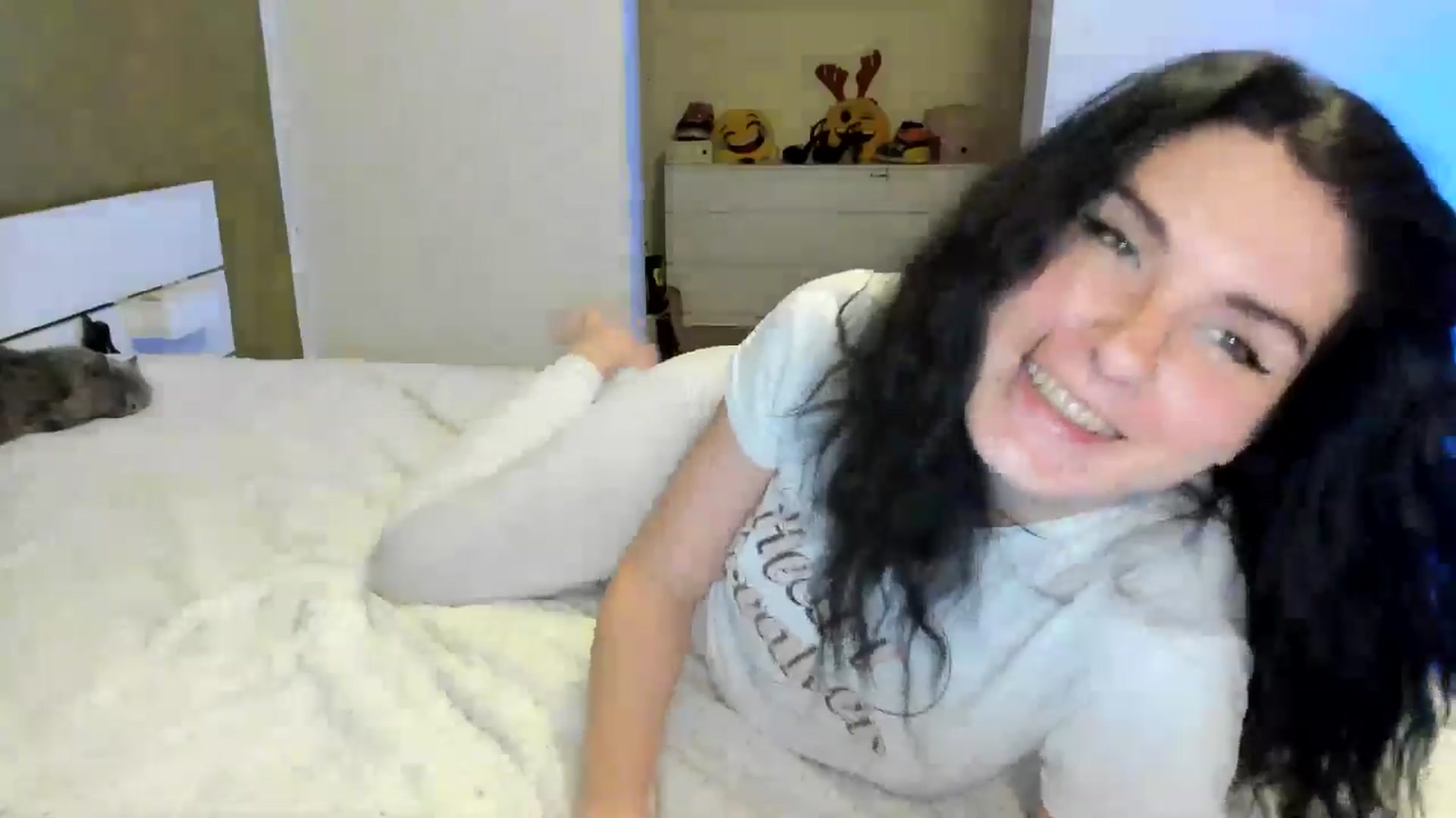 Gallery image thumbnail from SiouxPrincess's myfreecams stream on, 05/12/2024, 23:15 image 12 of 20