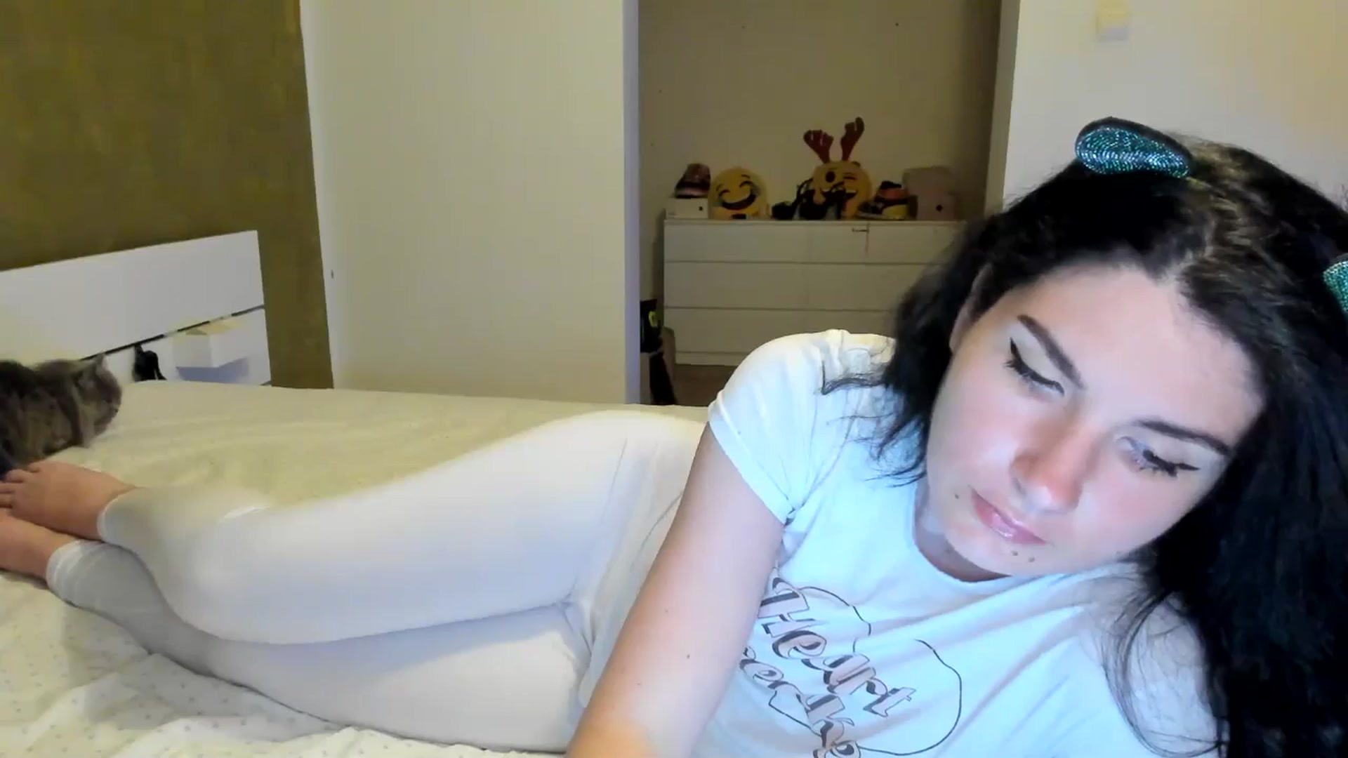 Gallery image thumbnail from SiouxPrincess's myfreecams stream on, 05/12/2024, 23:15 image 5 of 20
