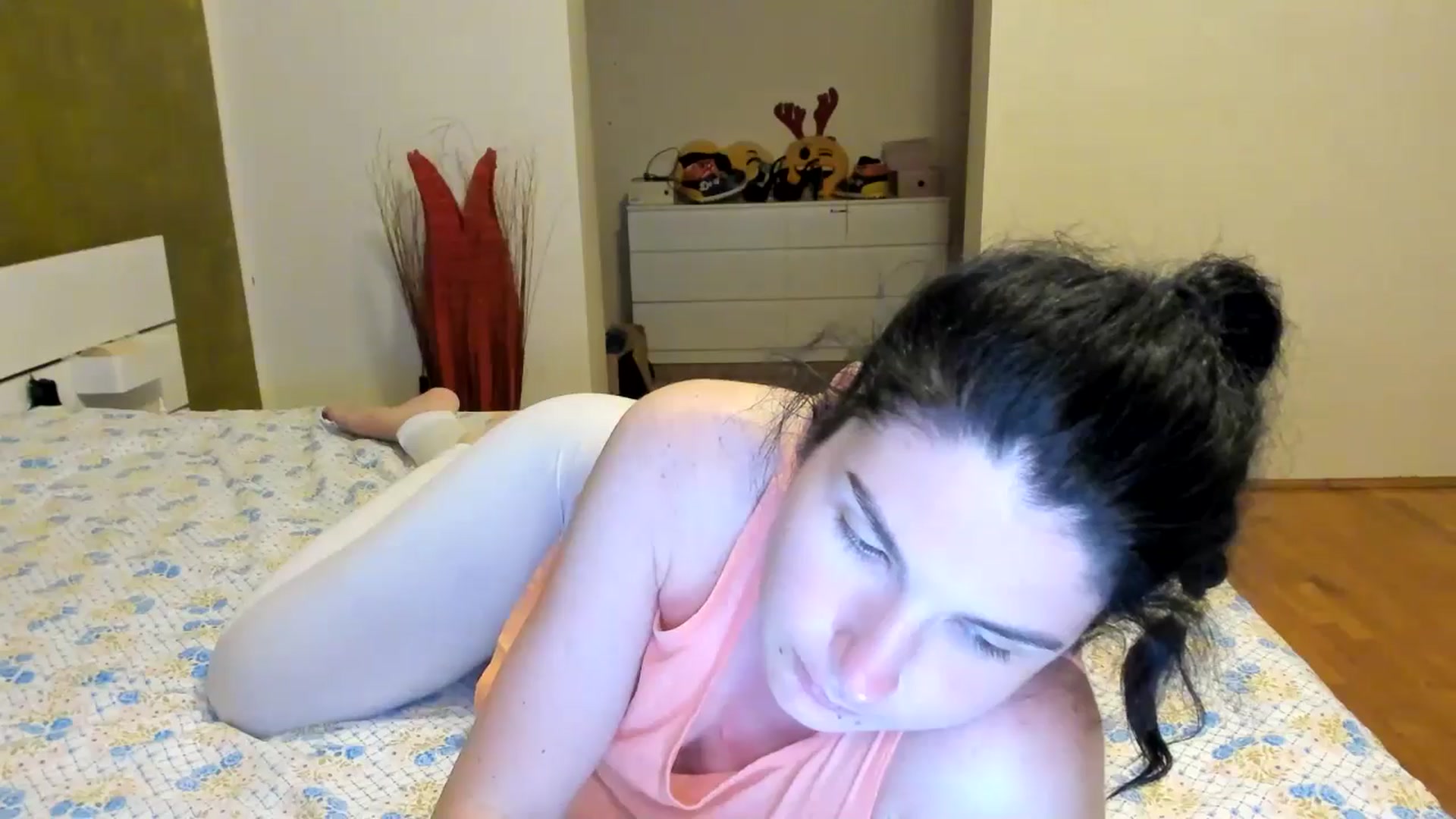 Gallery image thumbnail from SiouxPrincess's myfreecams stream on, 05/14/2024, 23:12 image 12 of 20